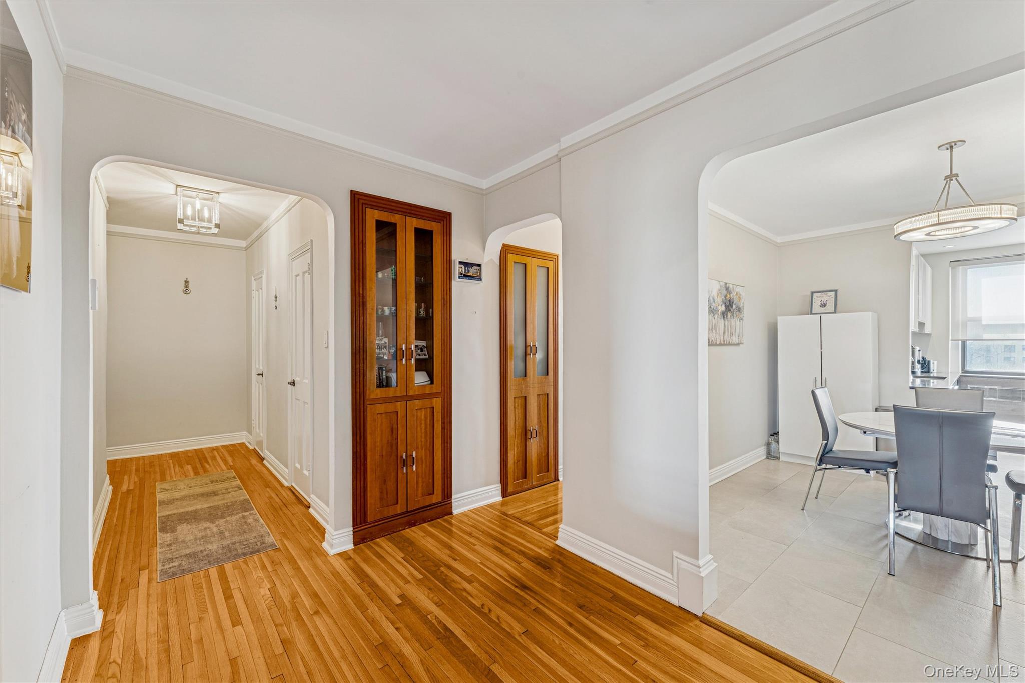 #12 photo, 8451 Beverly Road, कुईंस Kew Gardens , NY 11415