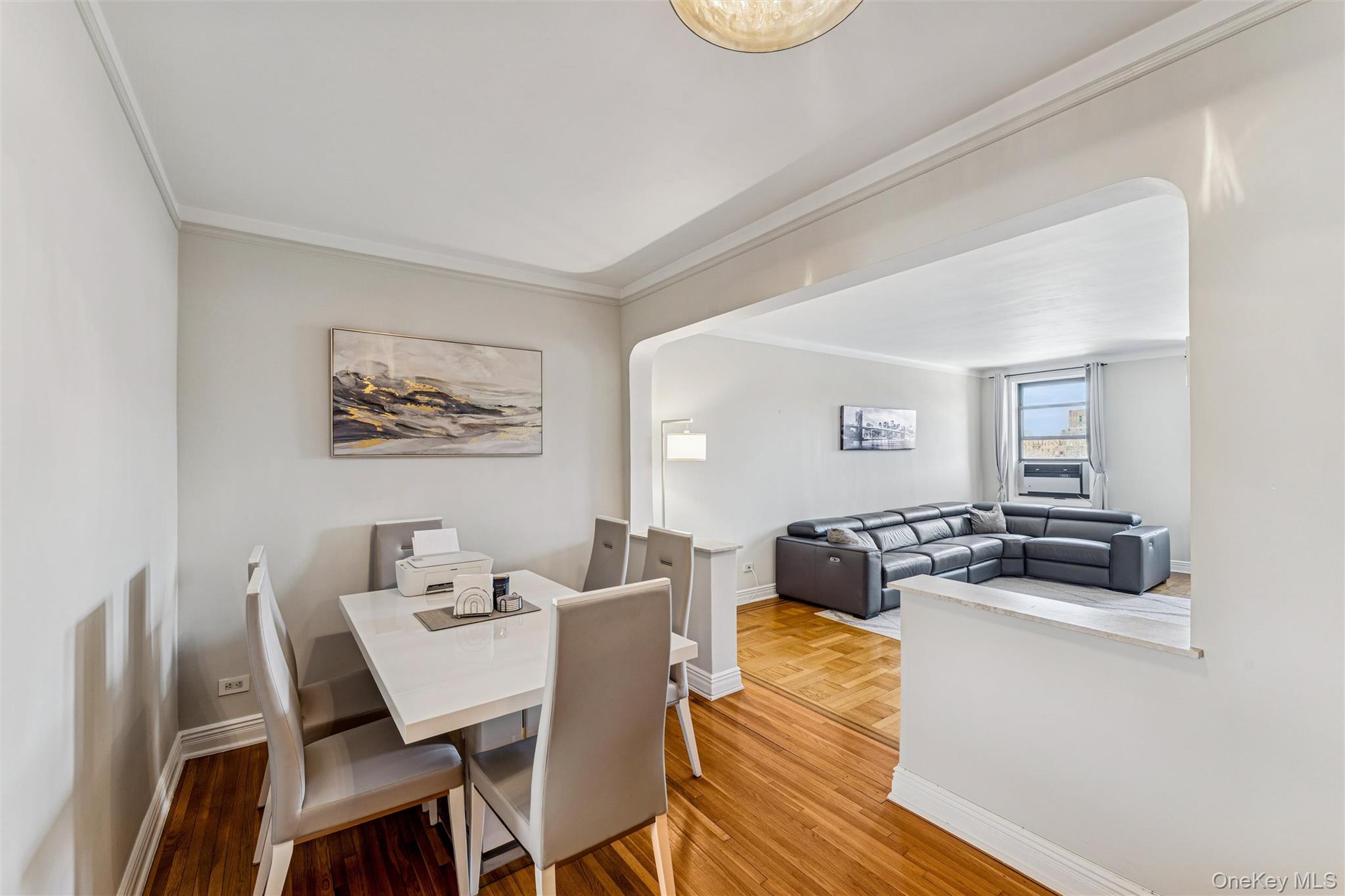 #6 photo, 8451 Beverly Road, कुईंस Kew Gardens , NY 11415