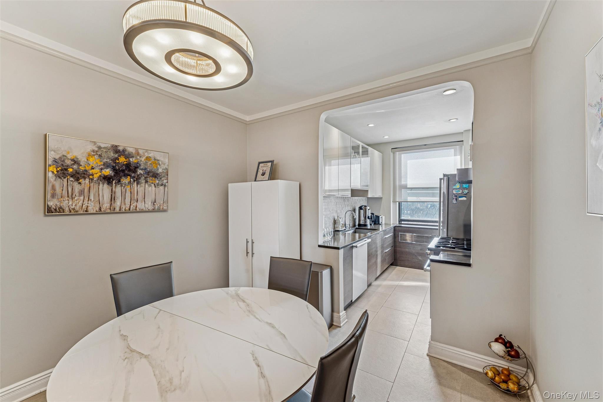 #8 photo, 8451 Beverly Road, कुईंस Kew Gardens , NY 11415