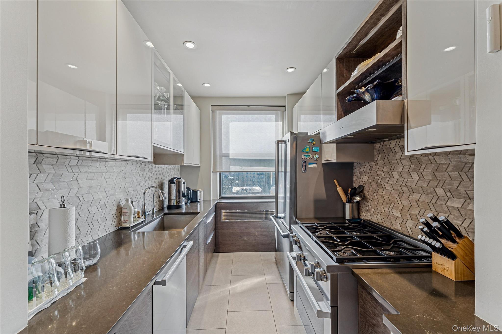 #9 photo, 8451 Beverly Road, कुईंस Kew Gardens , NY 11415