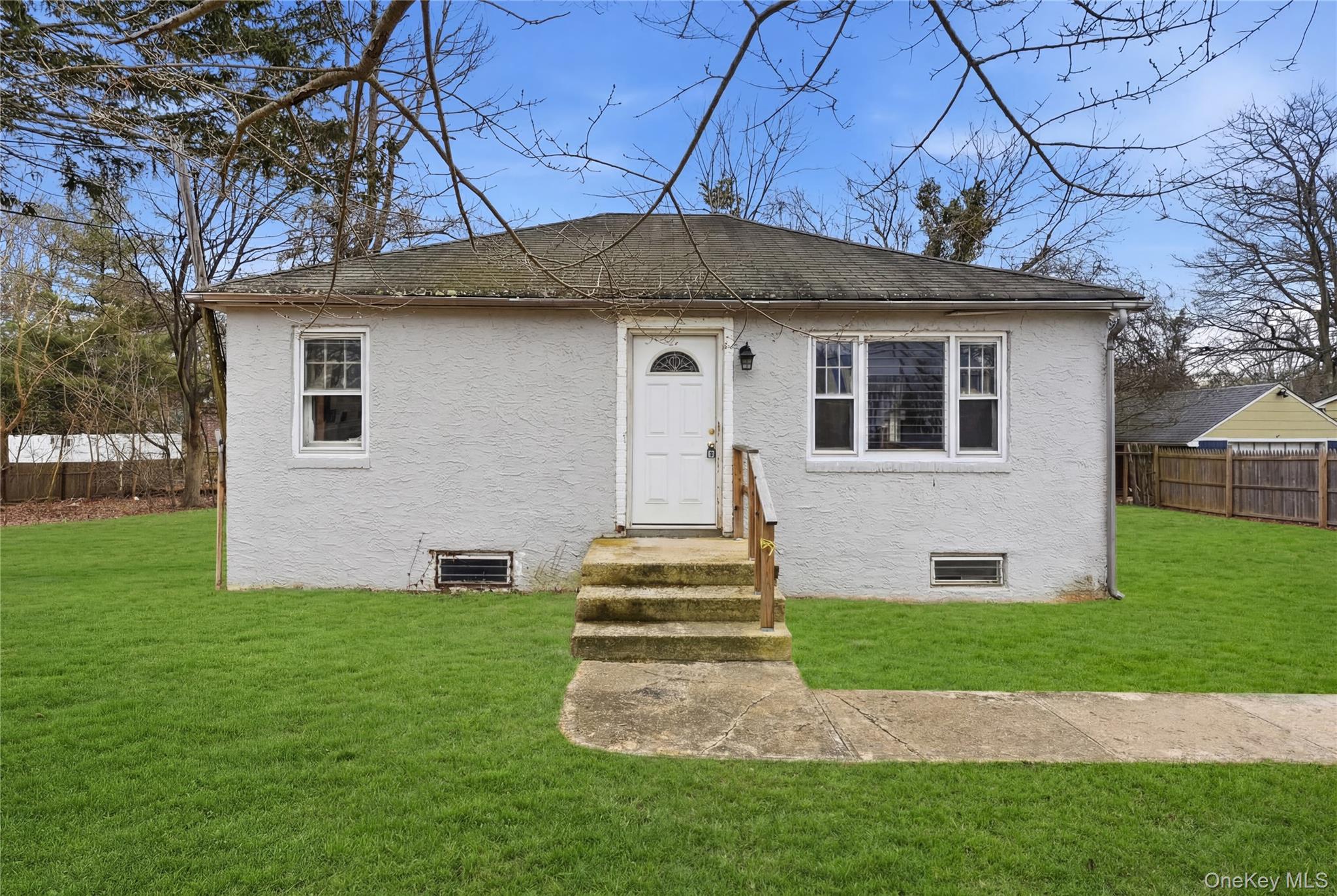 #1 photo, 20 Wilson Avenue, 롱 아일랜드 Nesconset , NY 11767