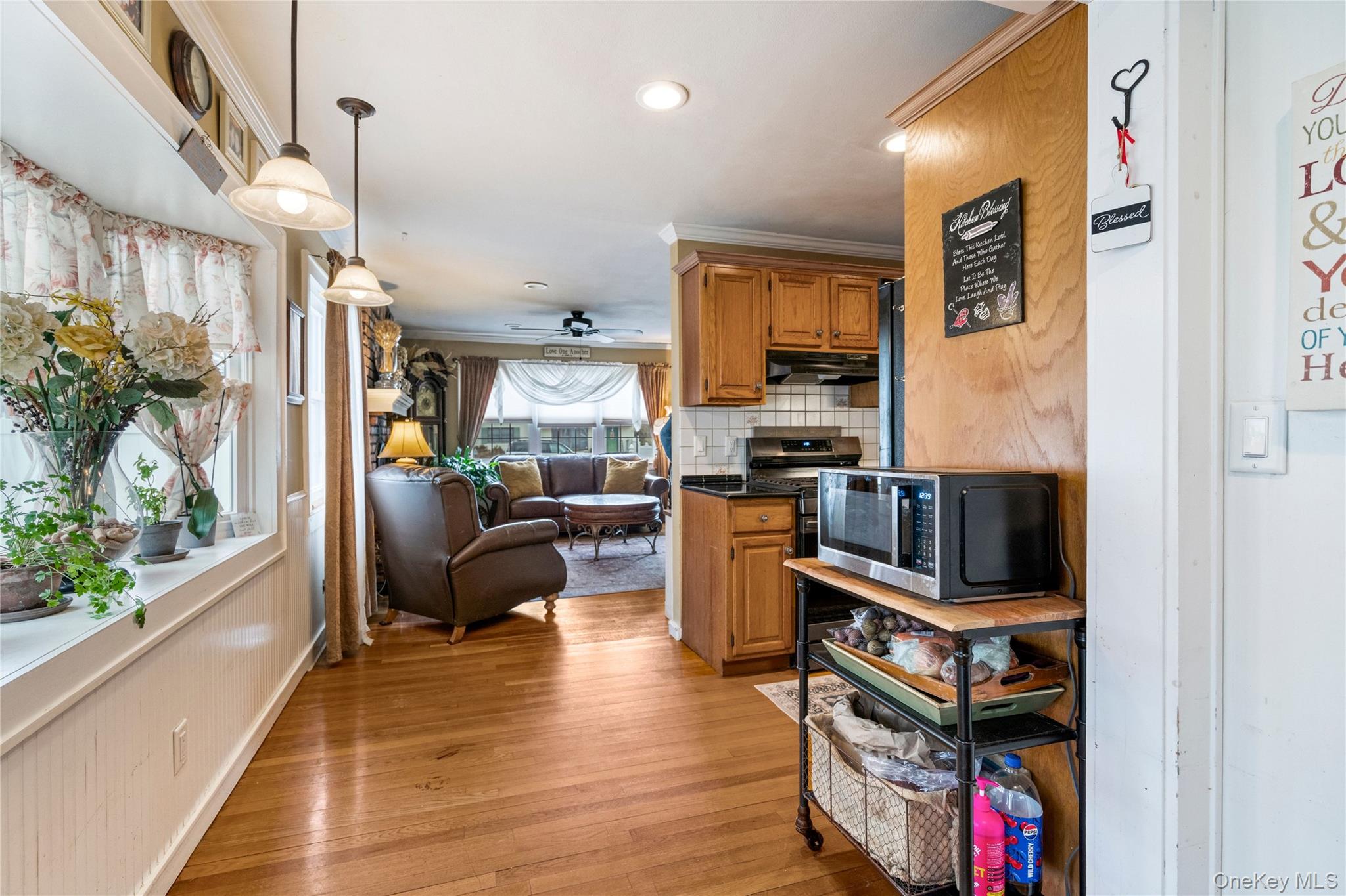 #14 photo, 36 Lakewood Avenue, Ronkonkoma , NY 11779