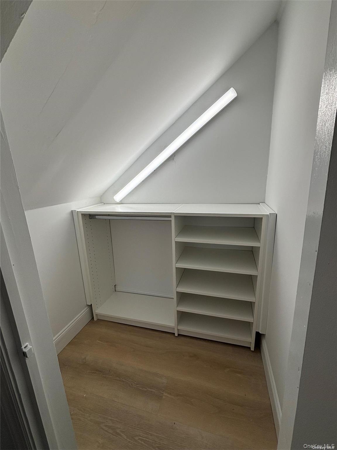 #20 photo, 1353 Old Northern Boulevard, नासाउ काउंटी Roslyn , NY 11576