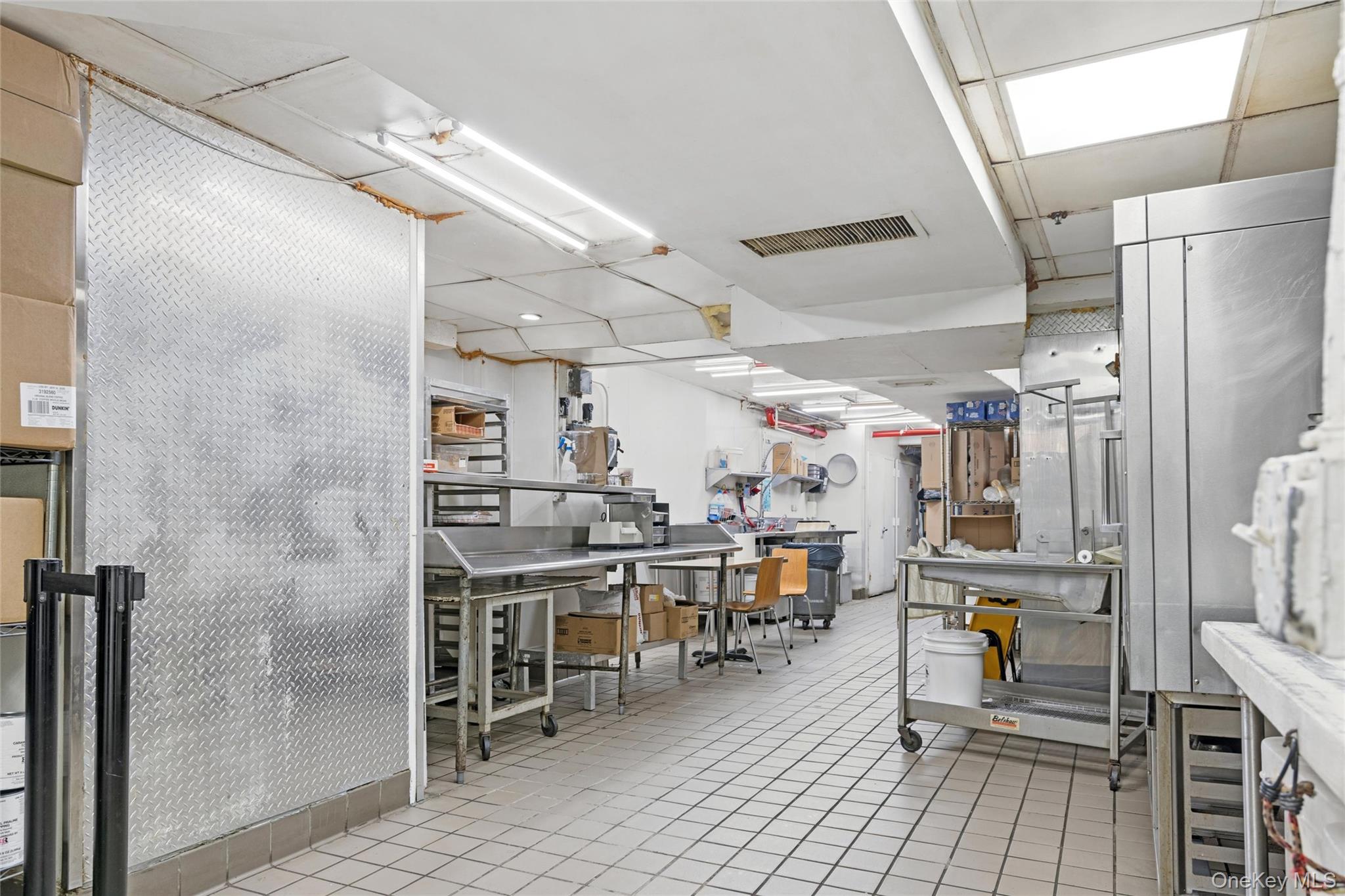 #4 photo, 137 Wyckoff Avenue, Brooklyn , NY 11237