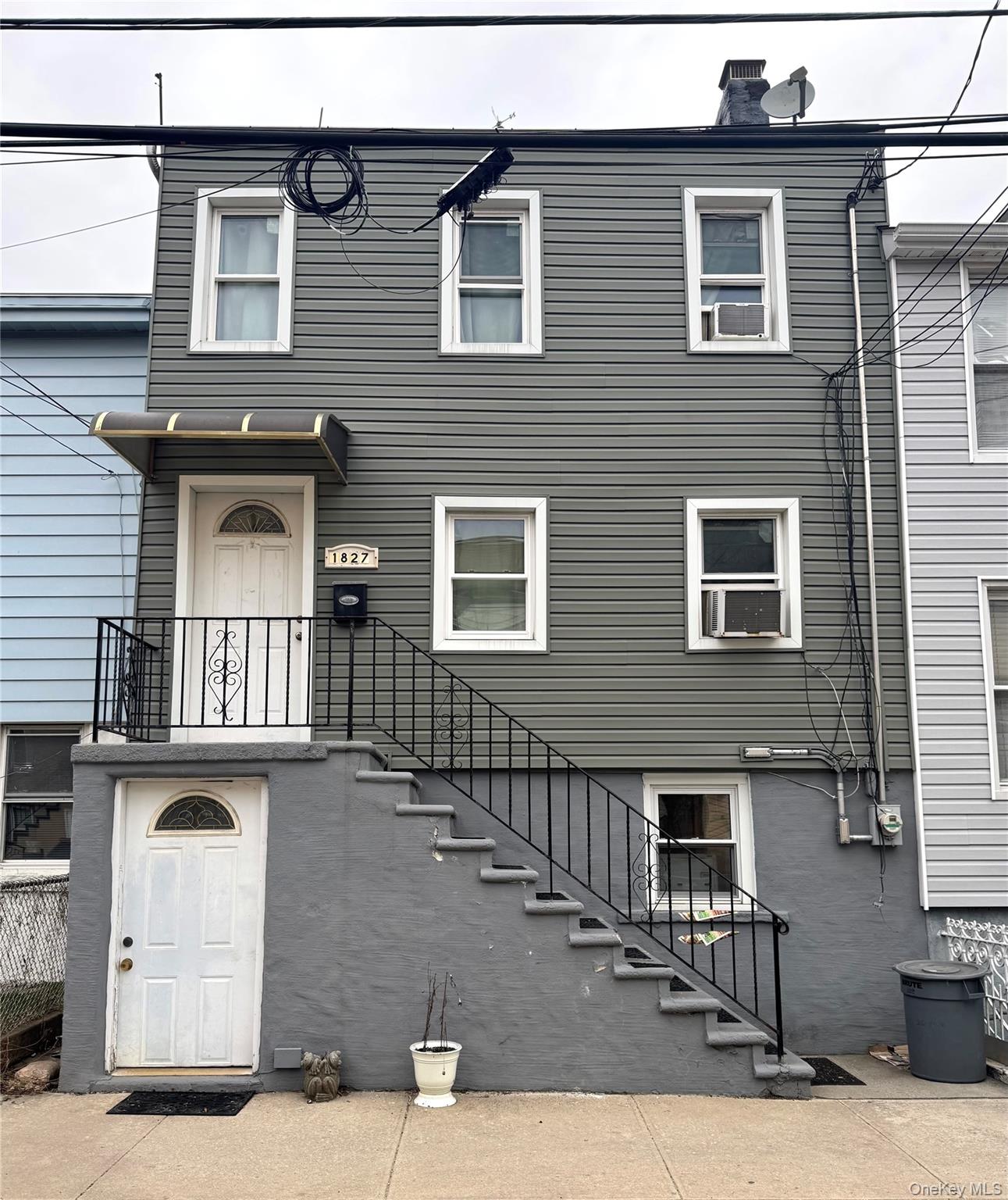 #3 photo, 1827 26th Avenue, Куинс ‖ Astoria , NY 11102