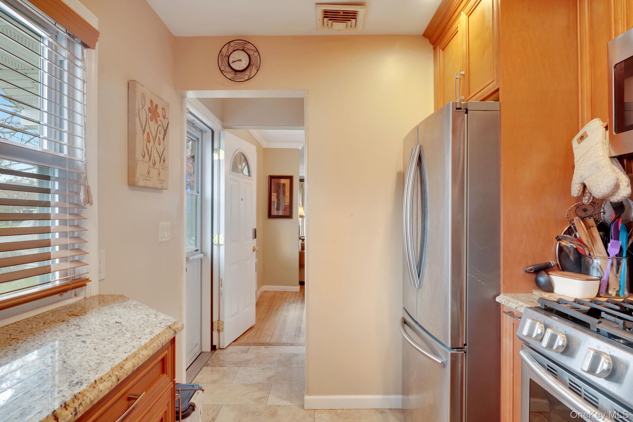 #12 photo, 16255 12th Avenue, Whitestone , NY 11357