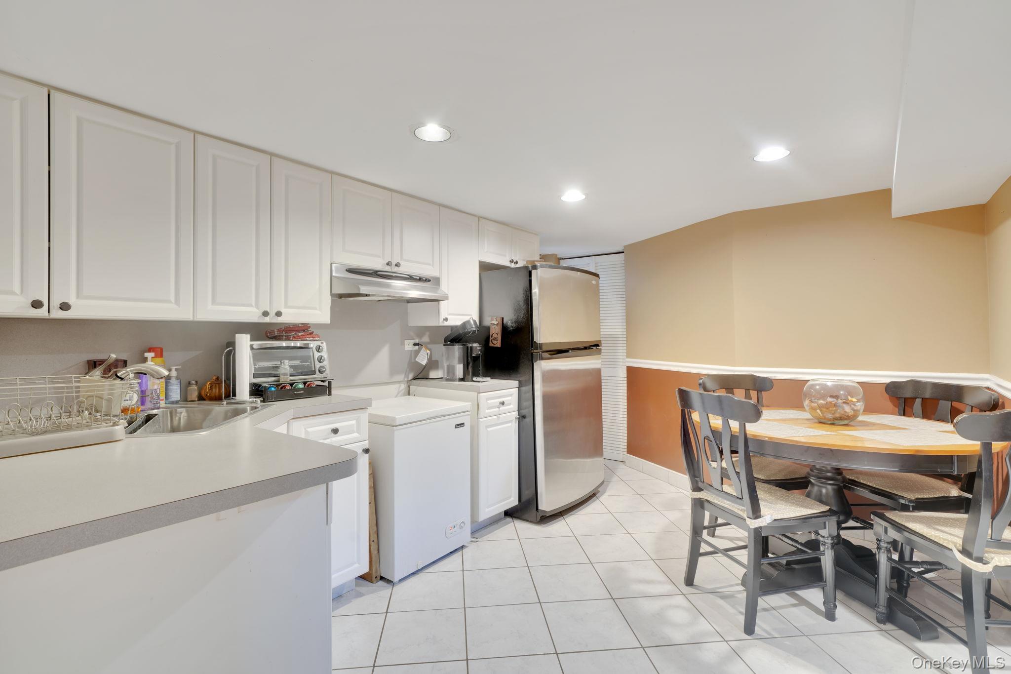 #15 photo, 16255 12th Avenue, Whitestone , NY 11357