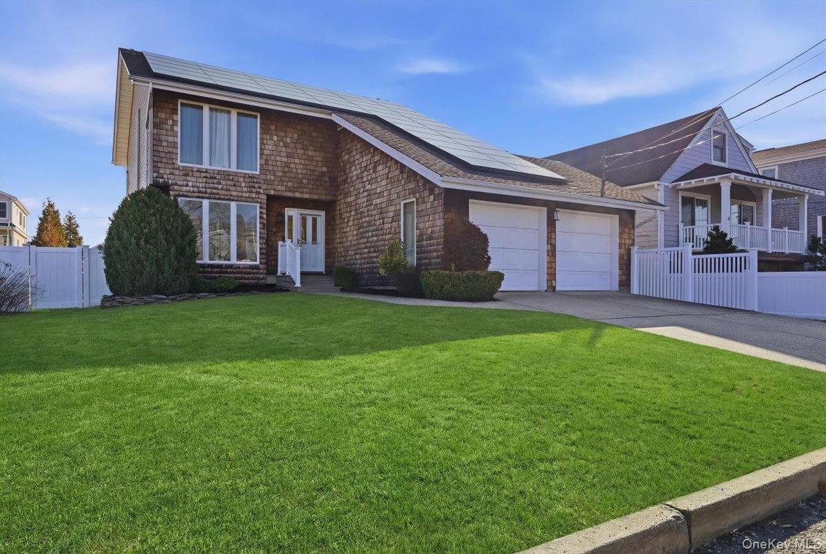 #1 photo, 141 Annuskemunnica Road, 東長島 Babylon , NY 11702