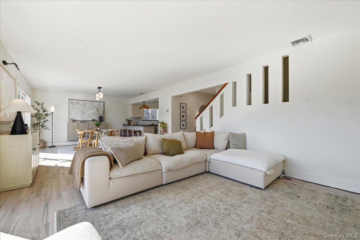 #14 photo, 141 Annuskemunnica Road, 東長島 Babylon , NY 11702