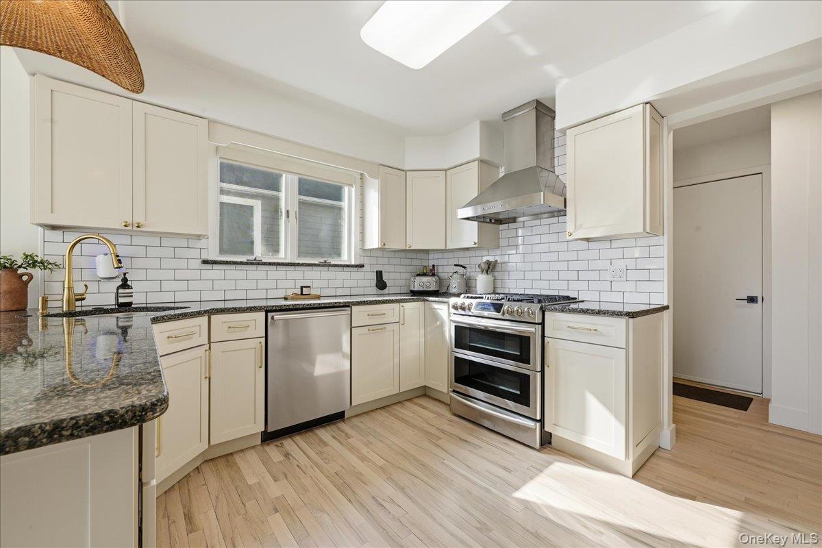 #7 photo, 141 Annuskemunnica Road, 東長島 Babylon , NY 11702