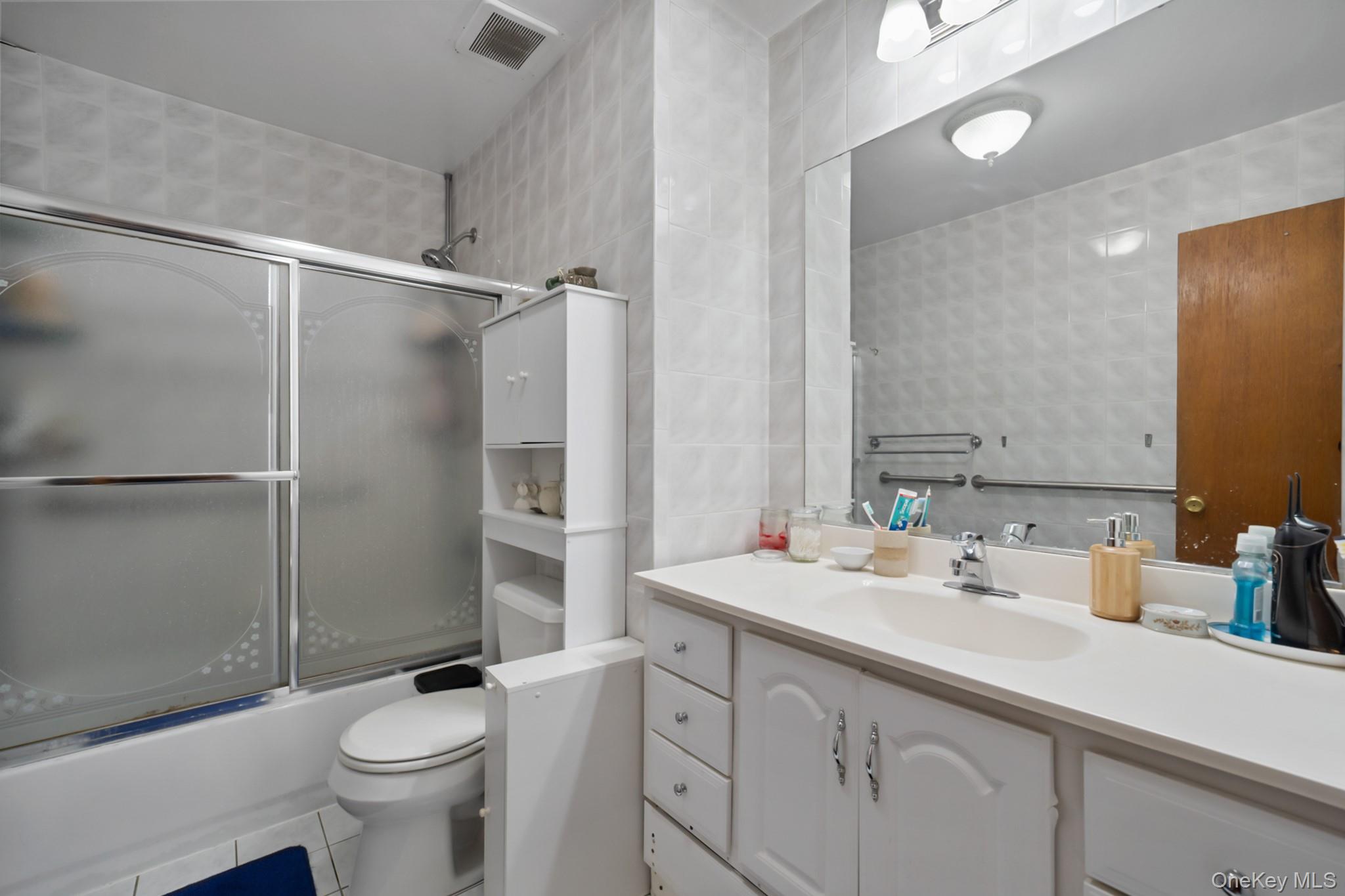 #14 photo, 8414 Lefferts Boulevard, Kew Gardens , NY 11415