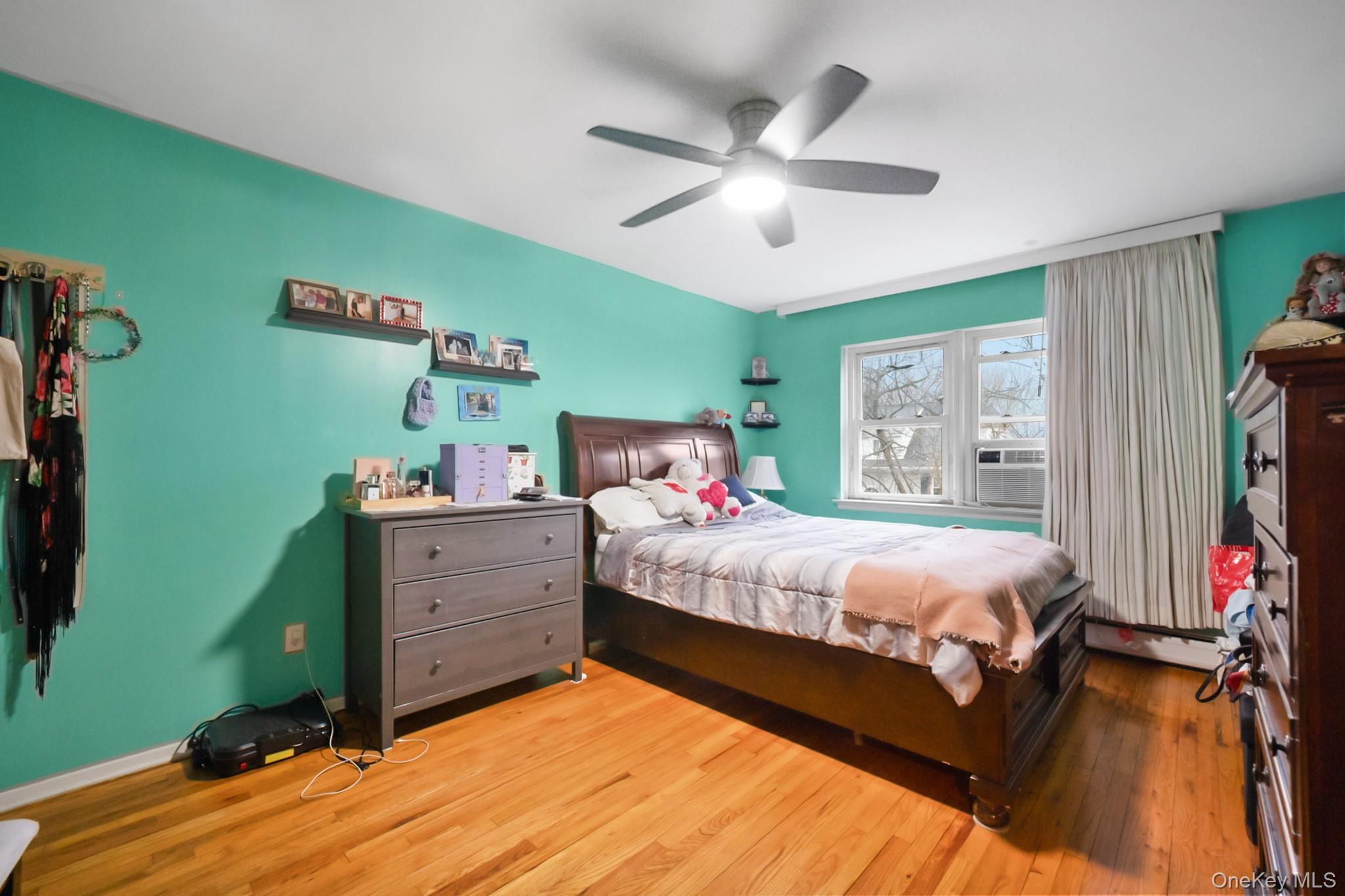 #6 photo, 8414 Lefferts Boulevard, Kew Gardens , NY 11415