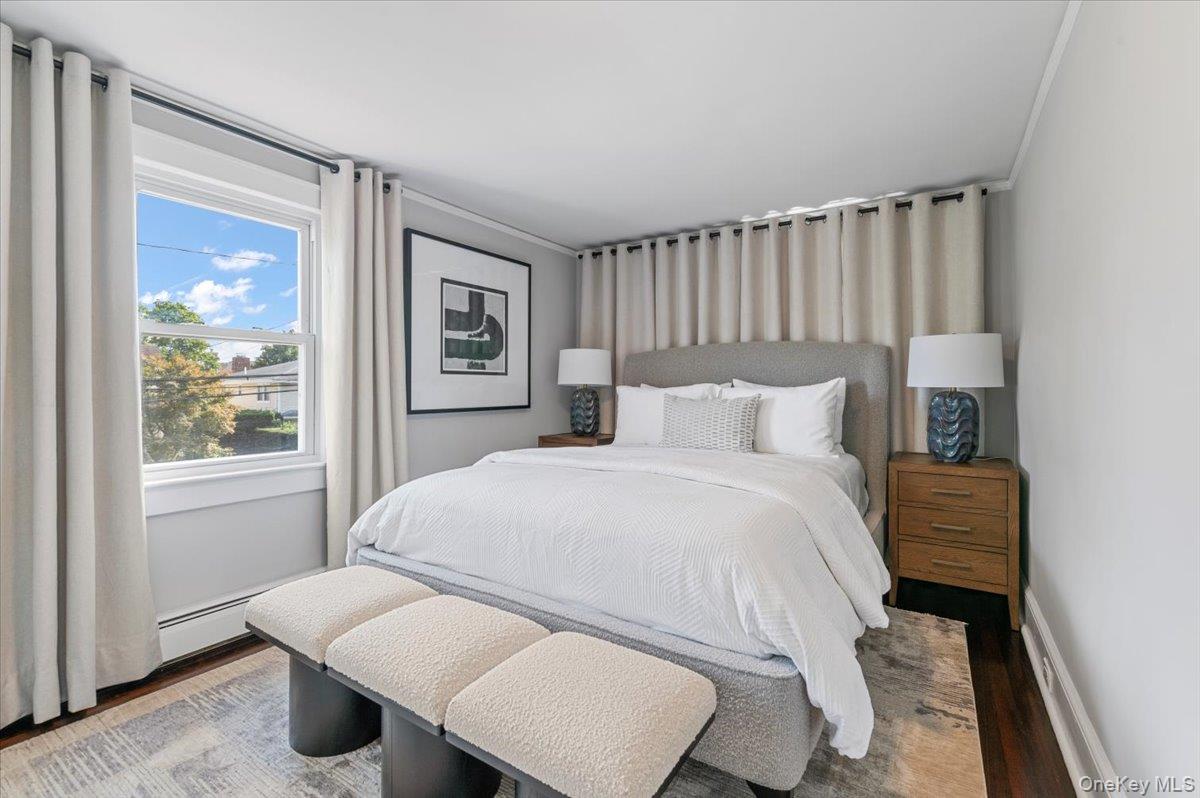 #20 photo, 33 Avenue B Avenue, Port Washington , NY 11050