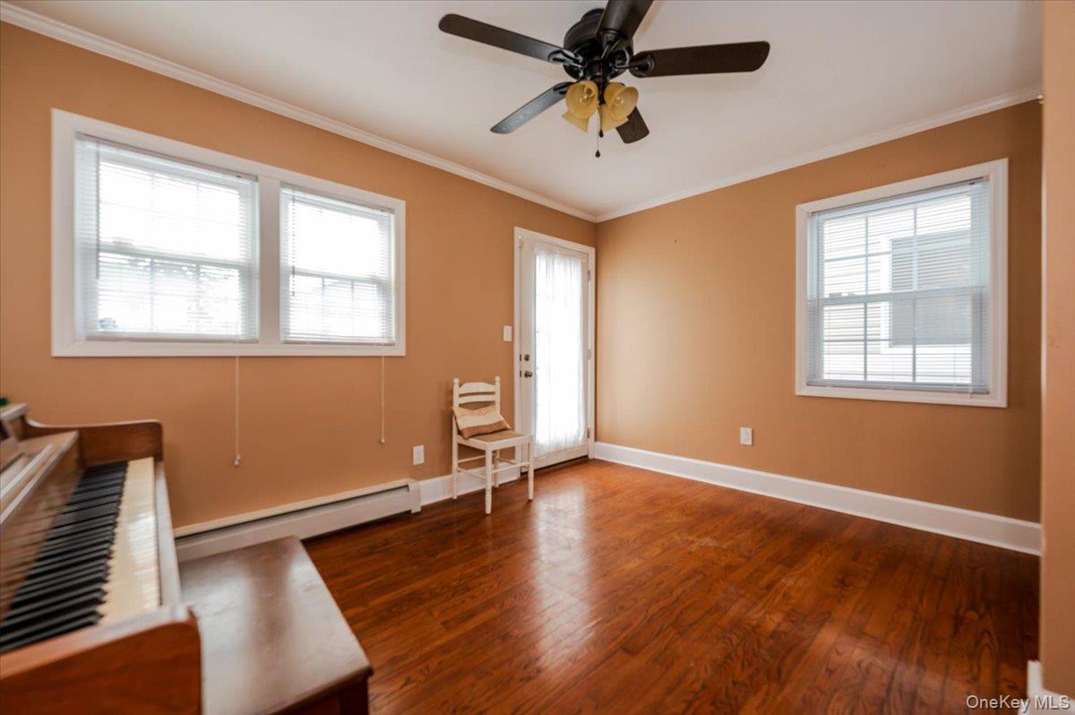 #12 photo, 3978 William Street, Seaford , NY 11783