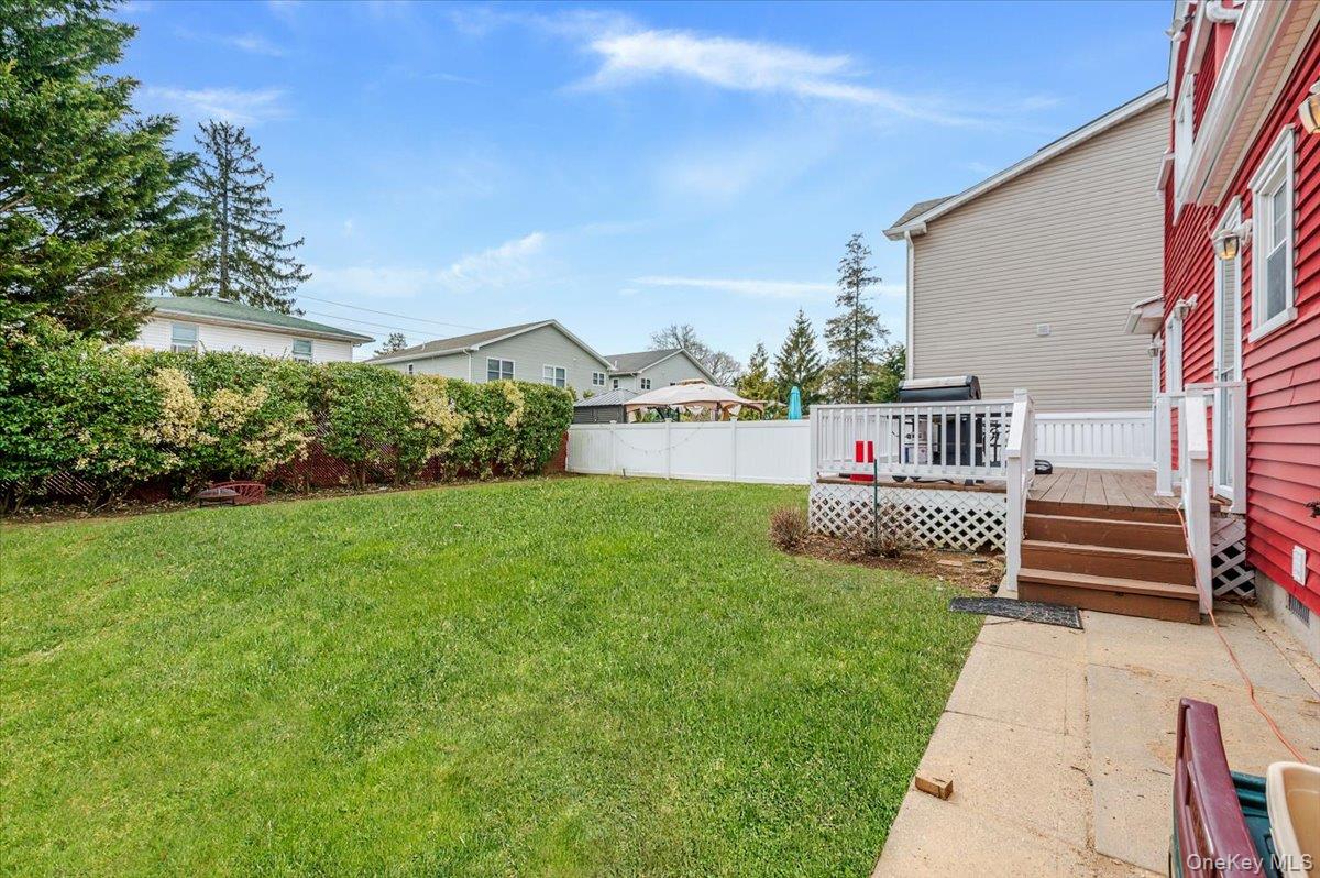 #16 photo, 3978 William Street, Seaford , NY 11783