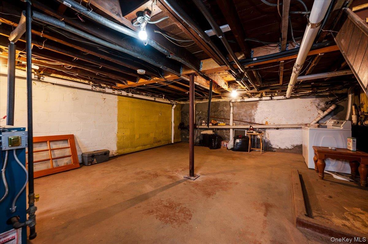 #18 photo, 3978 William Street, Seaford , NY 11783