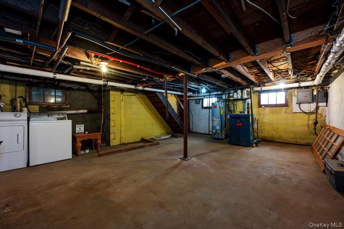 #19 photo, 3978 William Street, Seaford , NY 11783