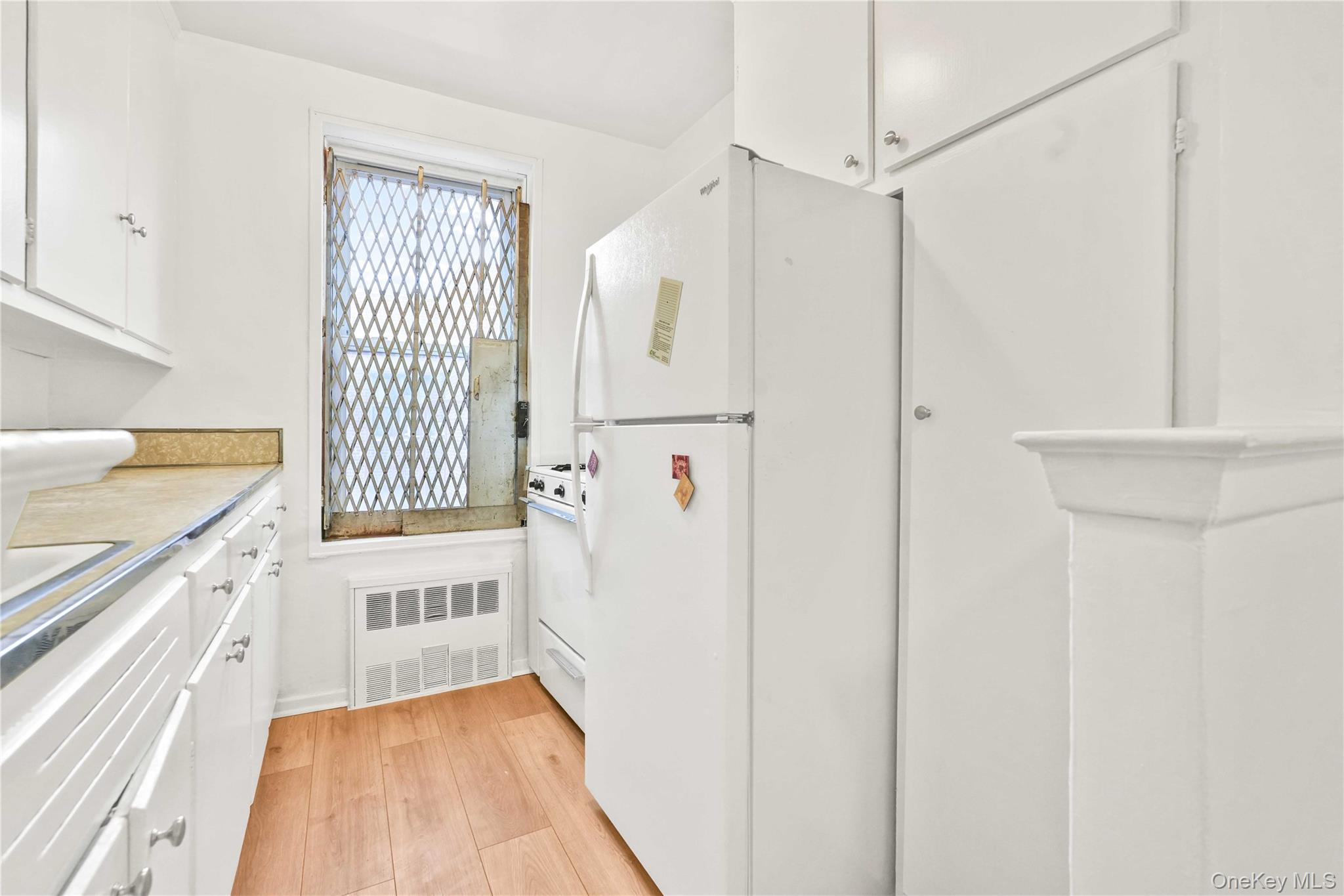 #14 photo, 110-15 71 Road, कुईंस Forest Hills , NY 11375