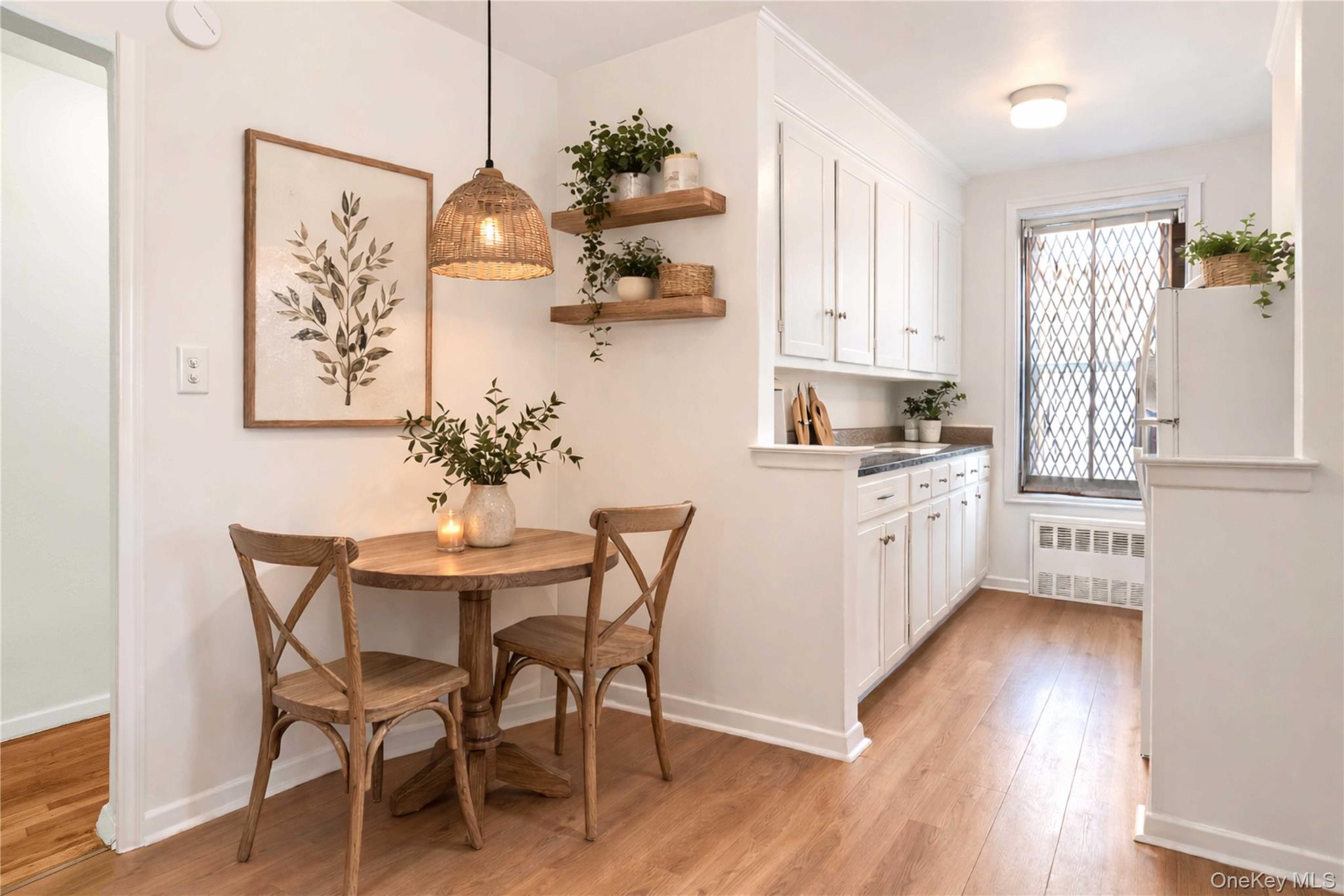 #4 photo, 110-15 71 Road, कुईंस Forest Hills , NY 11375