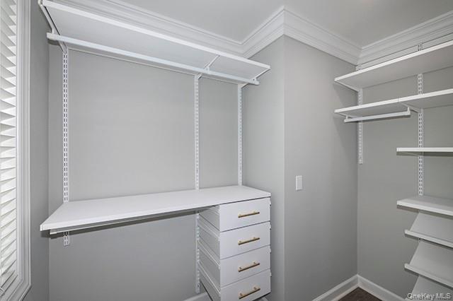 #6 photo, 164 W Montauk Highway, Саффолк ‖ Hampton Bays , NY 11946