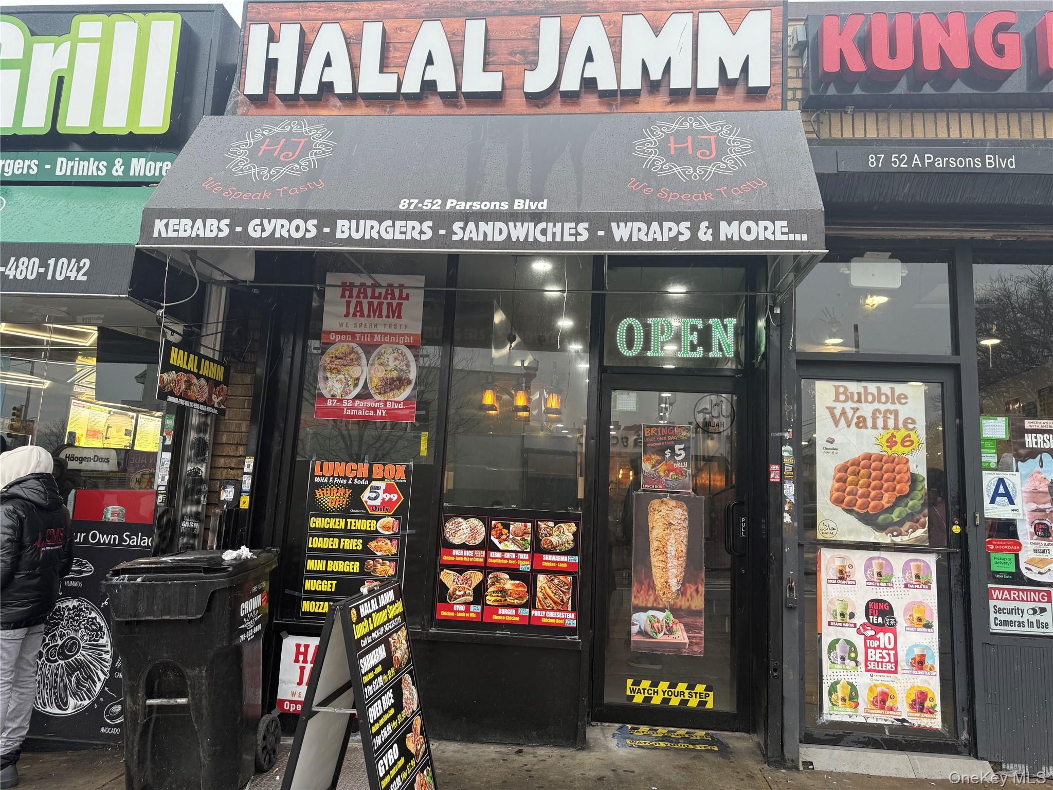 #2 photo, 87-52 A Parsons Blvd, קווינס Jamaica , NY 11432