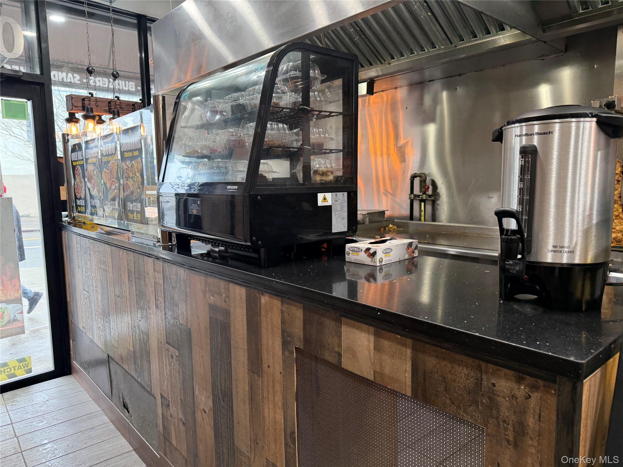 #3 photo, 87-52 A Parsons Blvd, קווינס Jamaica , NY 11432