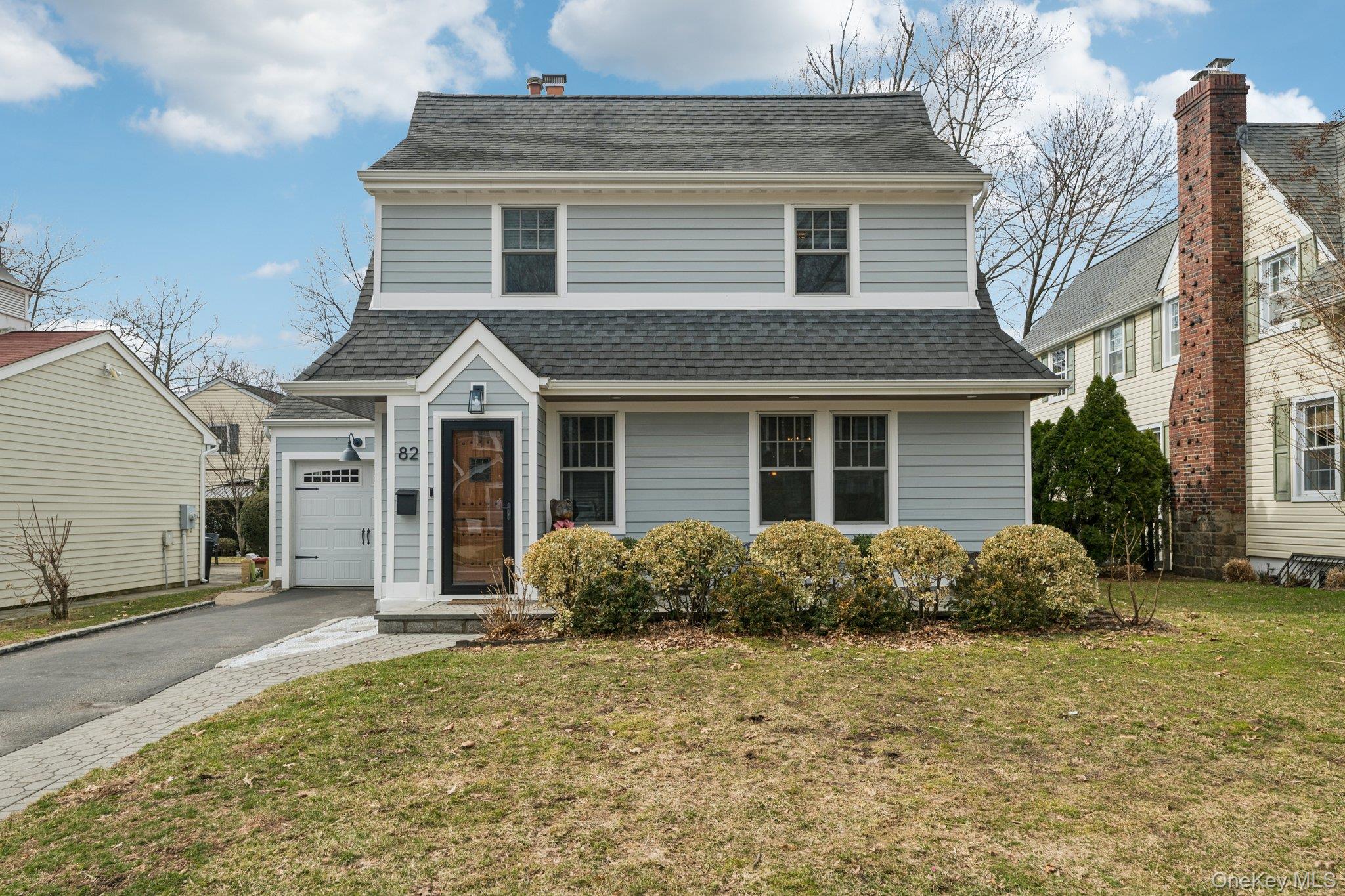 #2 photo, 82 Adams Street, Garden City , NY 11530