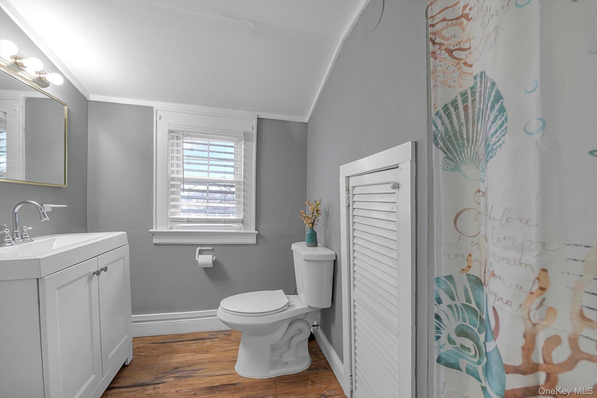 #19 photo, 201 Woodbine Avenue, מחוז סאפוק Northport , NY 11768