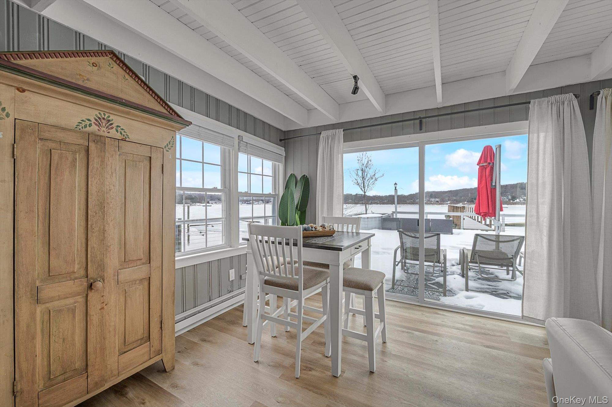 #5 photo, 201 Woodbine Avenue, מחוז סאפוק Northport , NY 11768