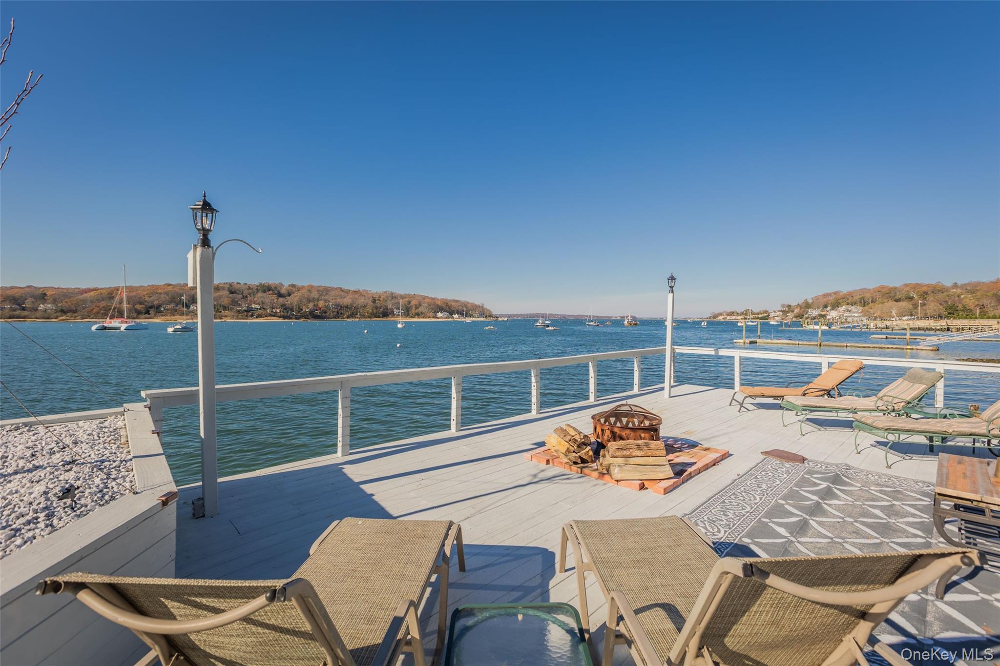 #5 photo, 201 Woodbine Avenue, מחוז סאפוק Northport , NY 11768