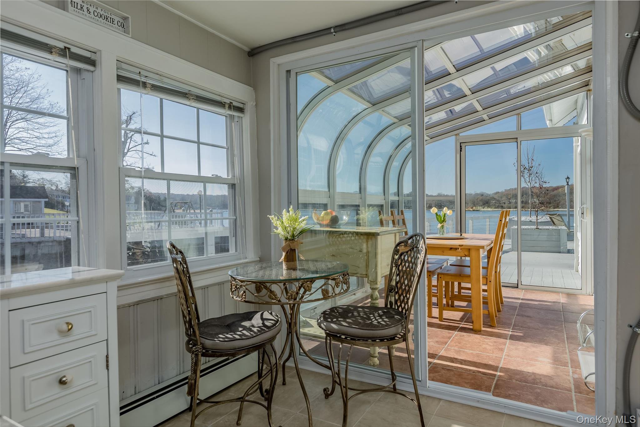 #7 photo, 201 Woodbine Avenue, מחוז סאפוק Northport , NY 11768