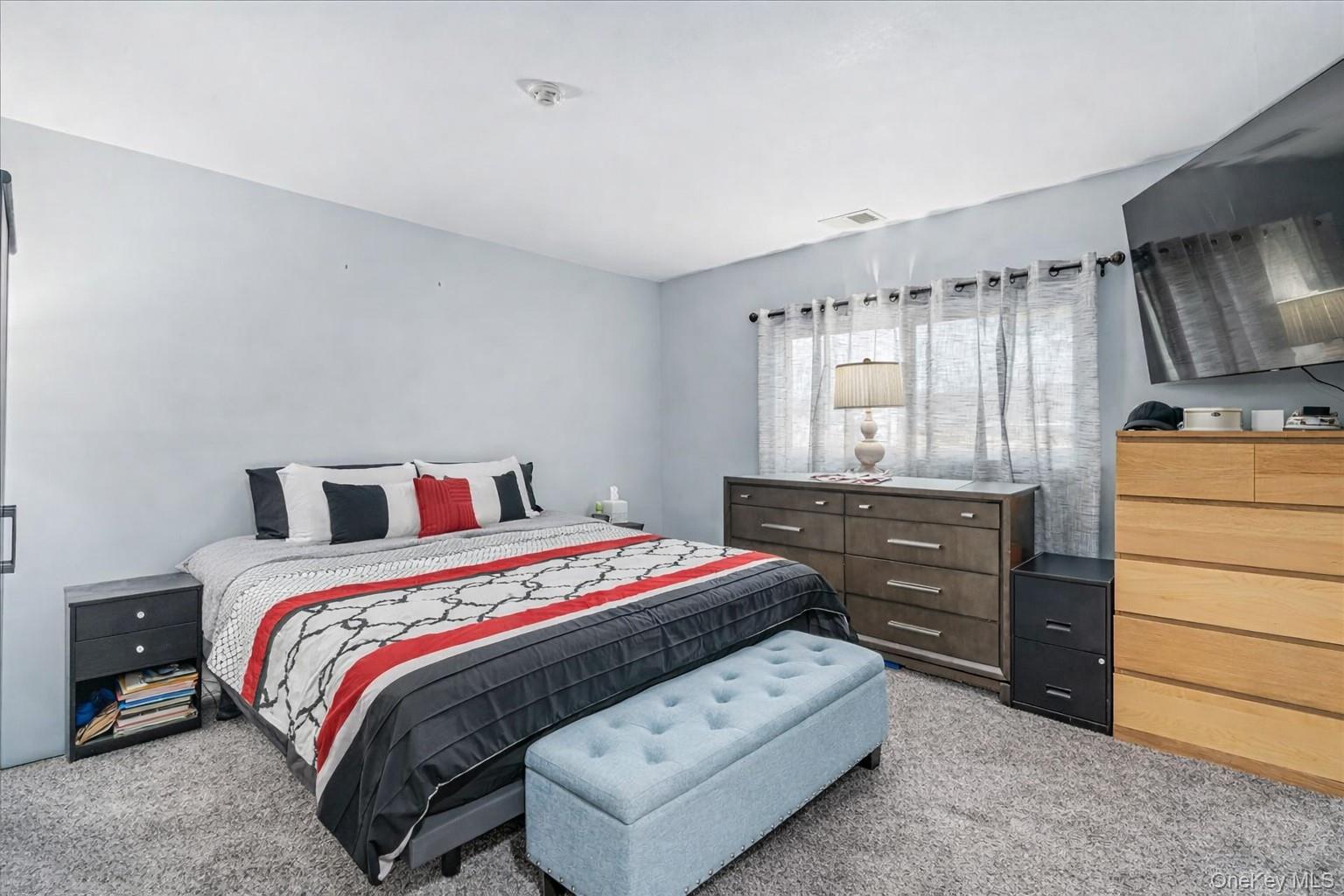 #6 photo, 150 POINTE CIR N, Coram , NY 11727