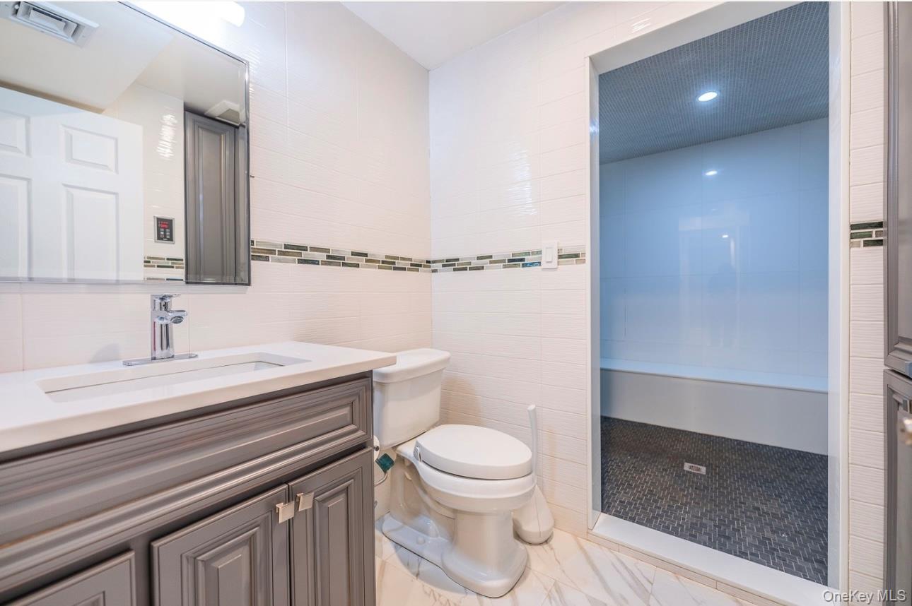 #14 photo, 26 Birchdale Lane, Port Washington , NY 11050