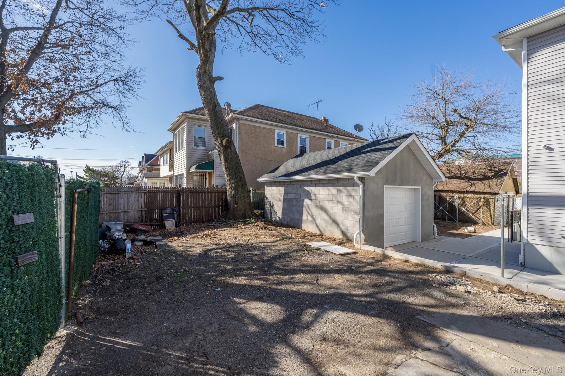 #4 photo, 16920 107th Avenue, Jamaica , NY 11433