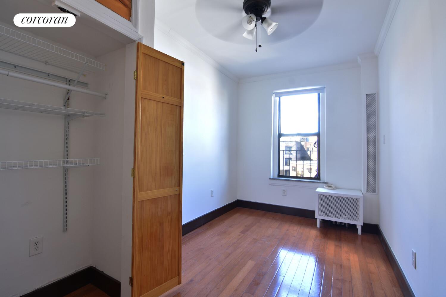 #5 photo, 1543 W 1ST Street, 브루클린 Bensonhurst , NY 11204