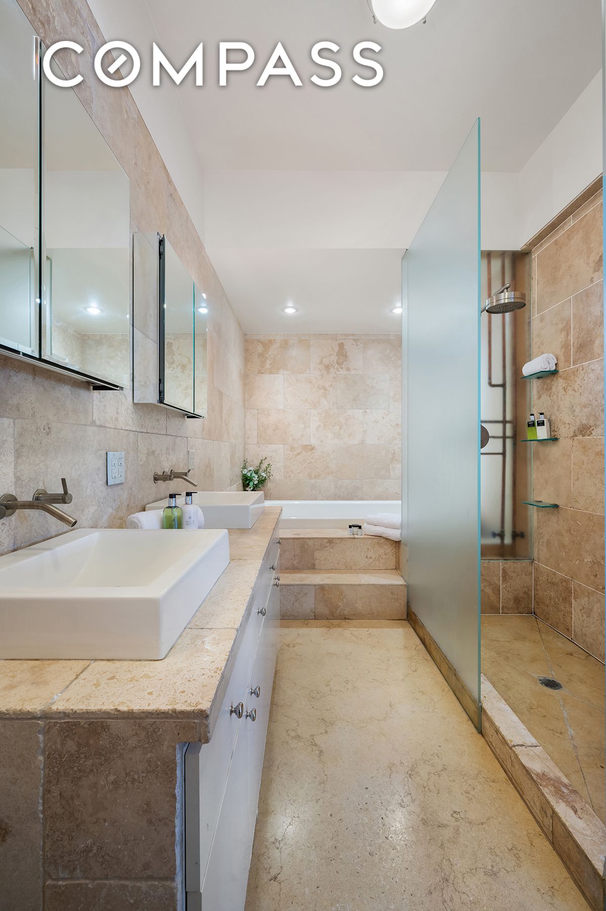 #7 photo, 112 Prince Street, SoHo , NY 10012