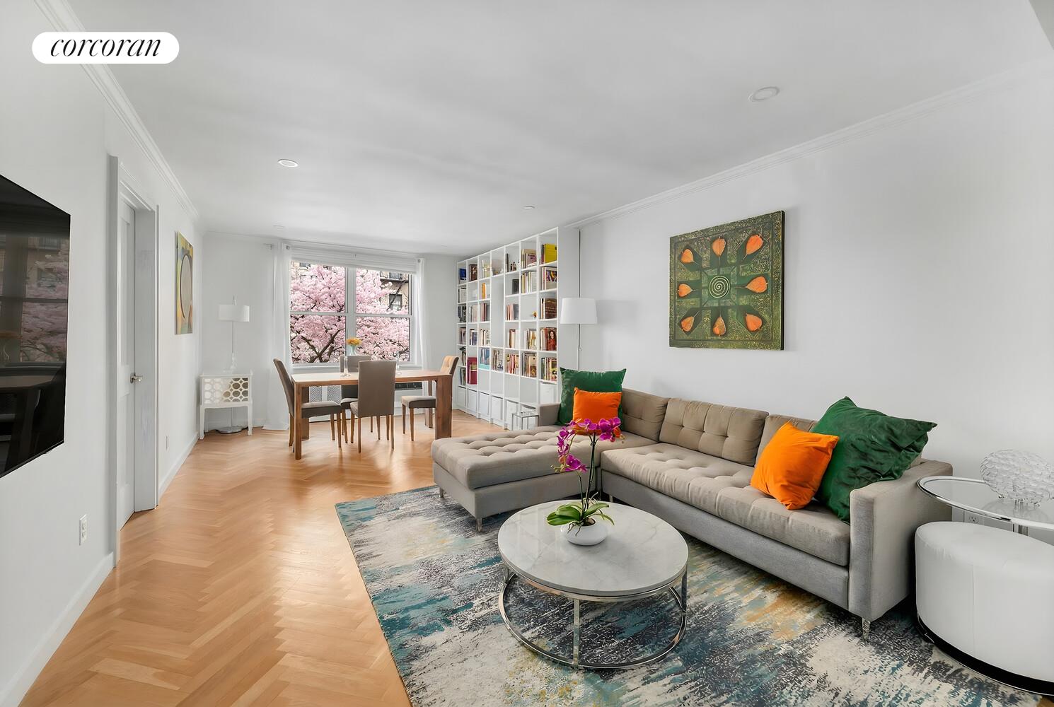 #1 photo, 302 E 88TH Street, Yorkville , NY 10128