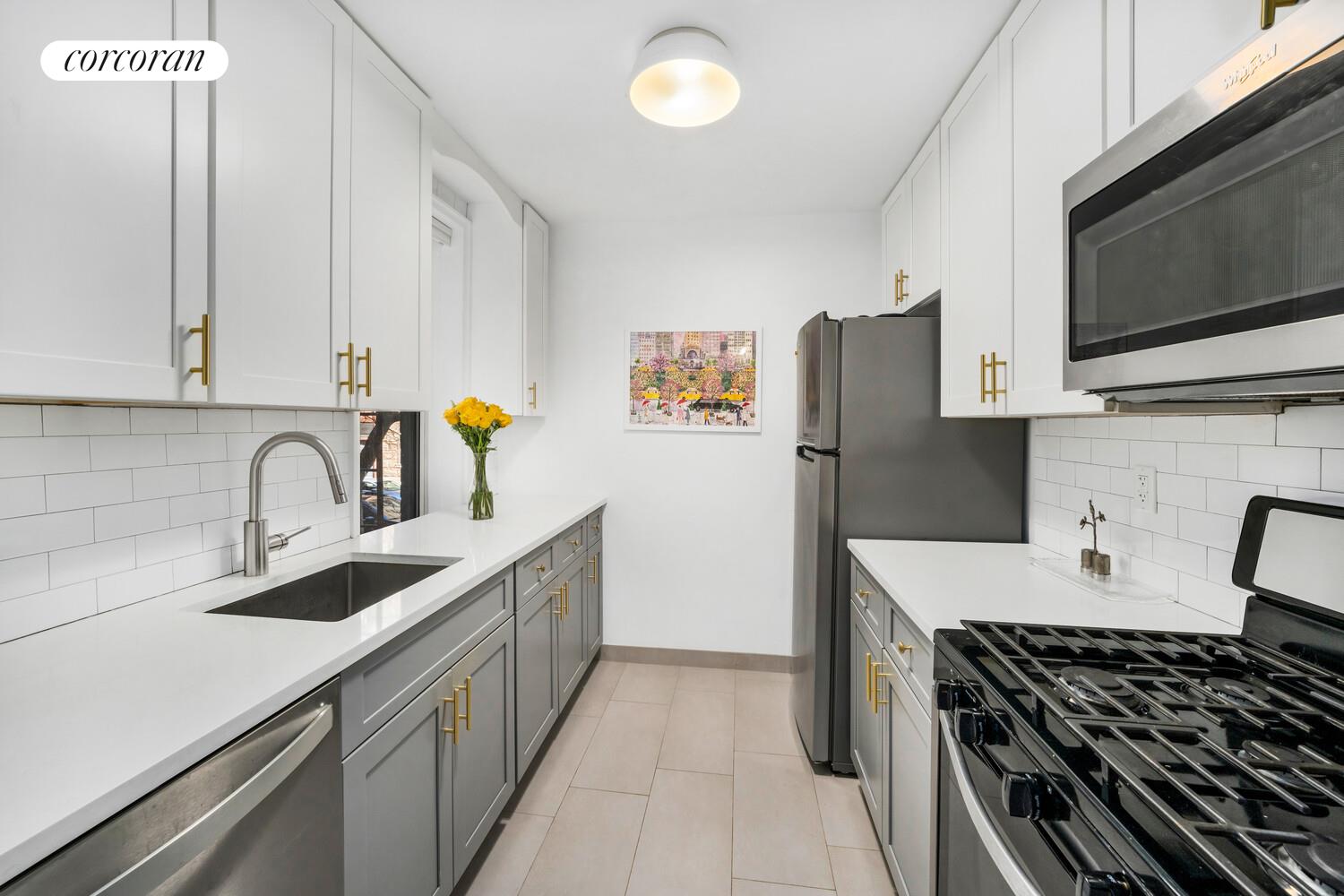 #8 photo, 302 E 88TH Street, Yorkville , NY 10128