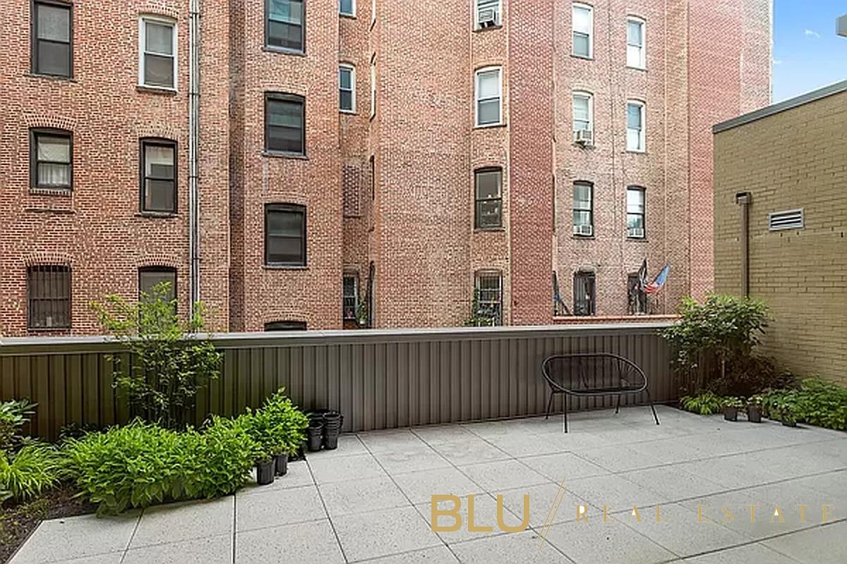 #8 photo, New York City, East Village , NY 10003