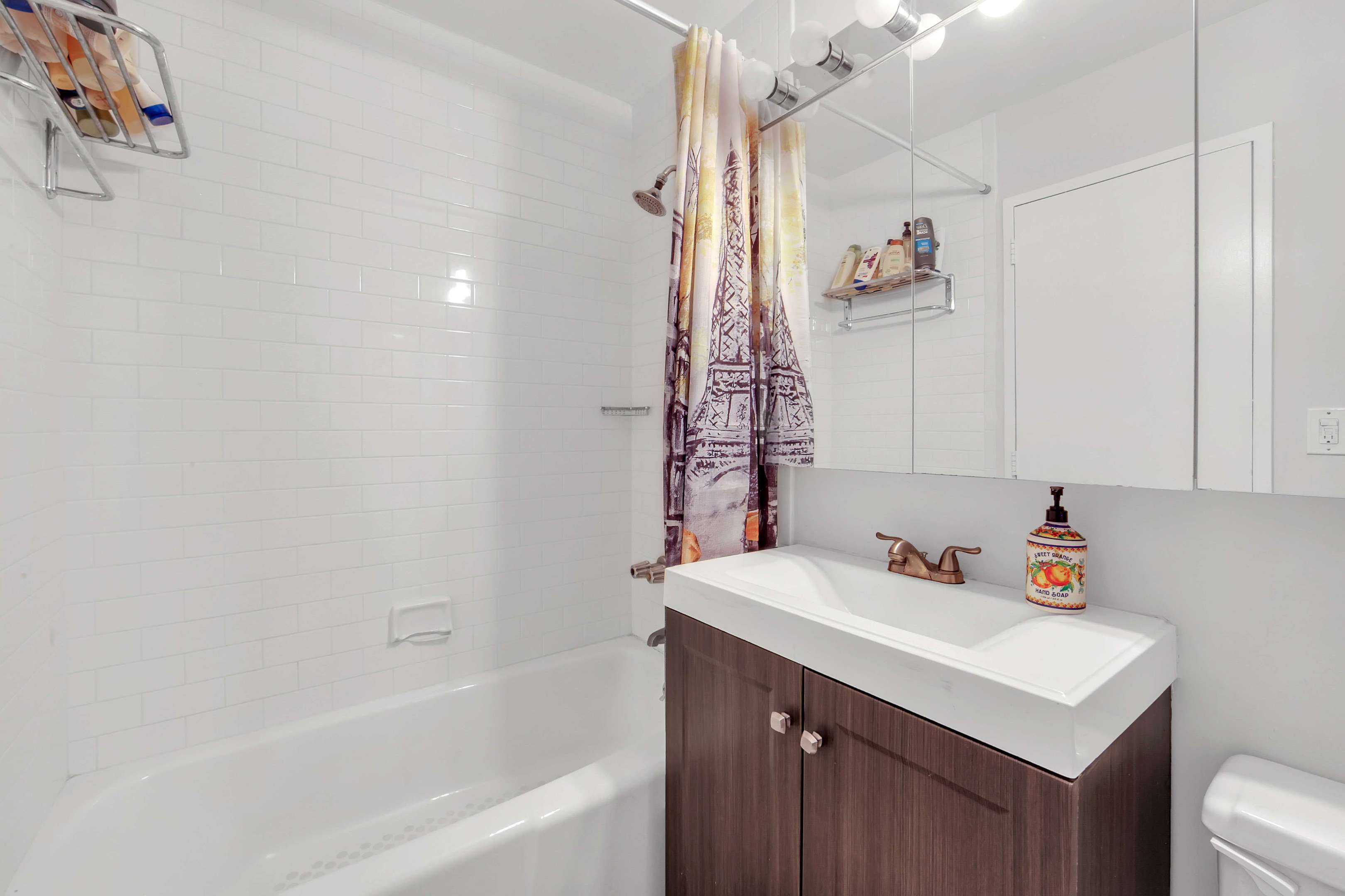 #5 photo, 310 E 46th Street, Midtown East , NY 10017-3002