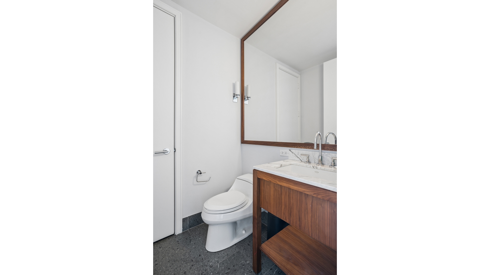 #10 photo, 1 MORTON Square, West Village , NY 10014