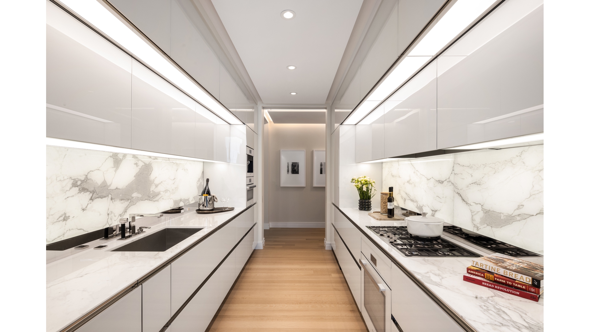 #5 photo, 53 W 53RD Street, Манхэттен ‖ Midtown , NY 10019