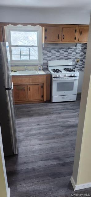 #2 photo, 166 Hillcrest Road, Mount Vernon , NY 10552