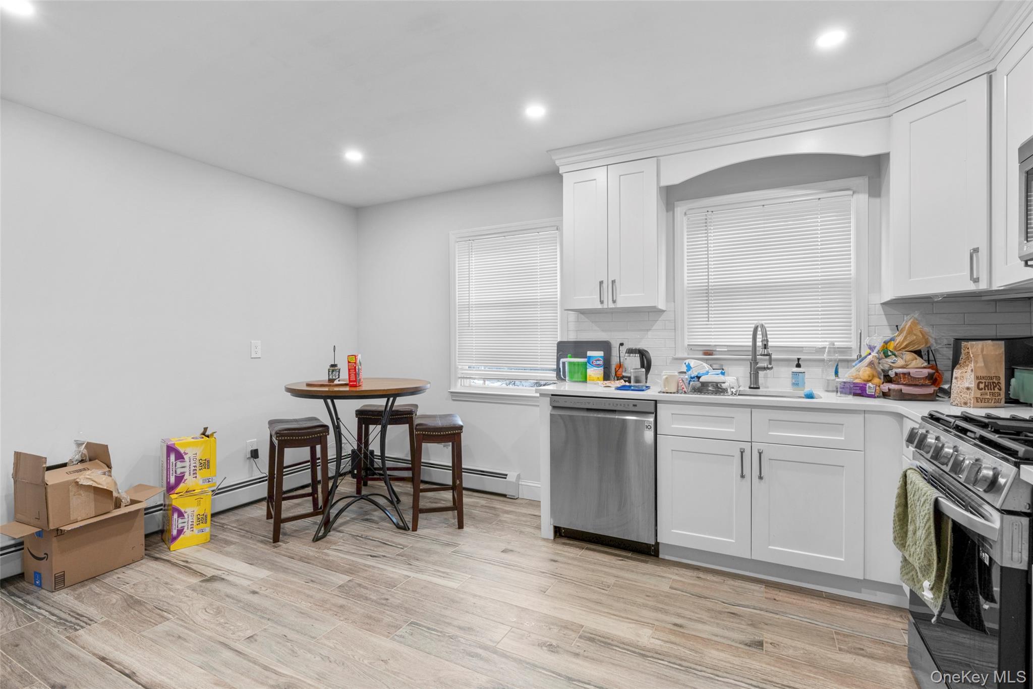 #13 photo, 66 Harding Avenue, White Plains , NY 10606