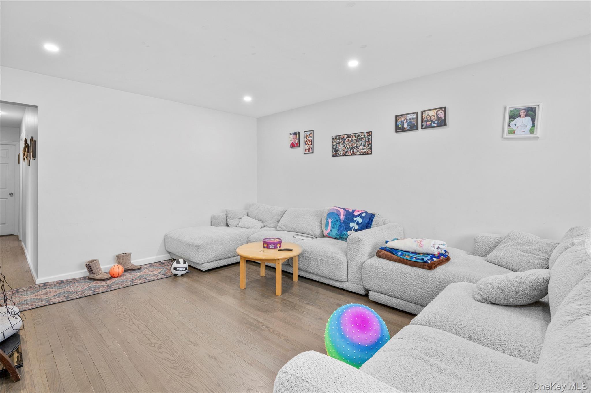 #3 photo, 66 Harding Avenue, White Plains , NY 10606