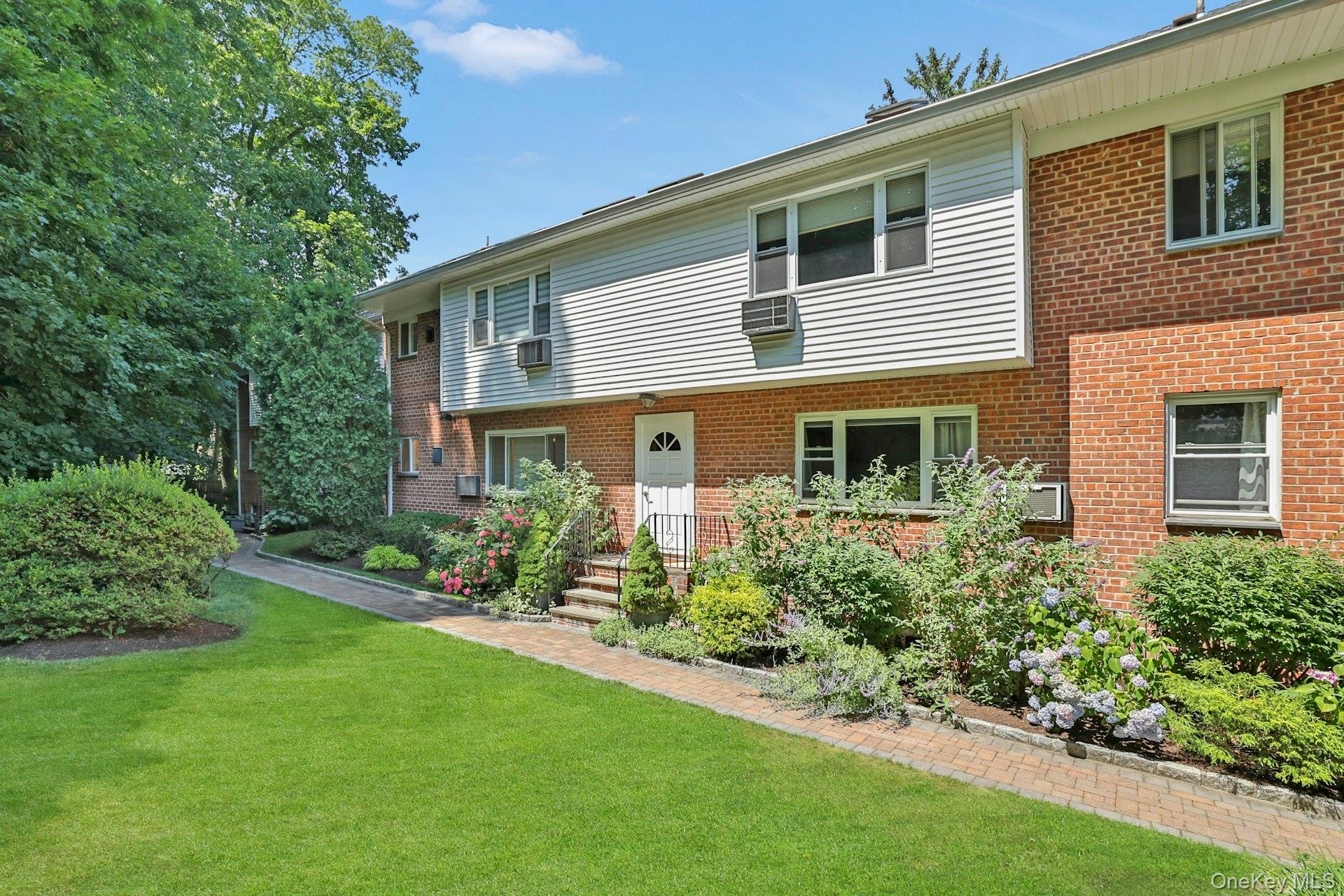 #2 photo, 20 Chestnut Street, Rye , NY 10580