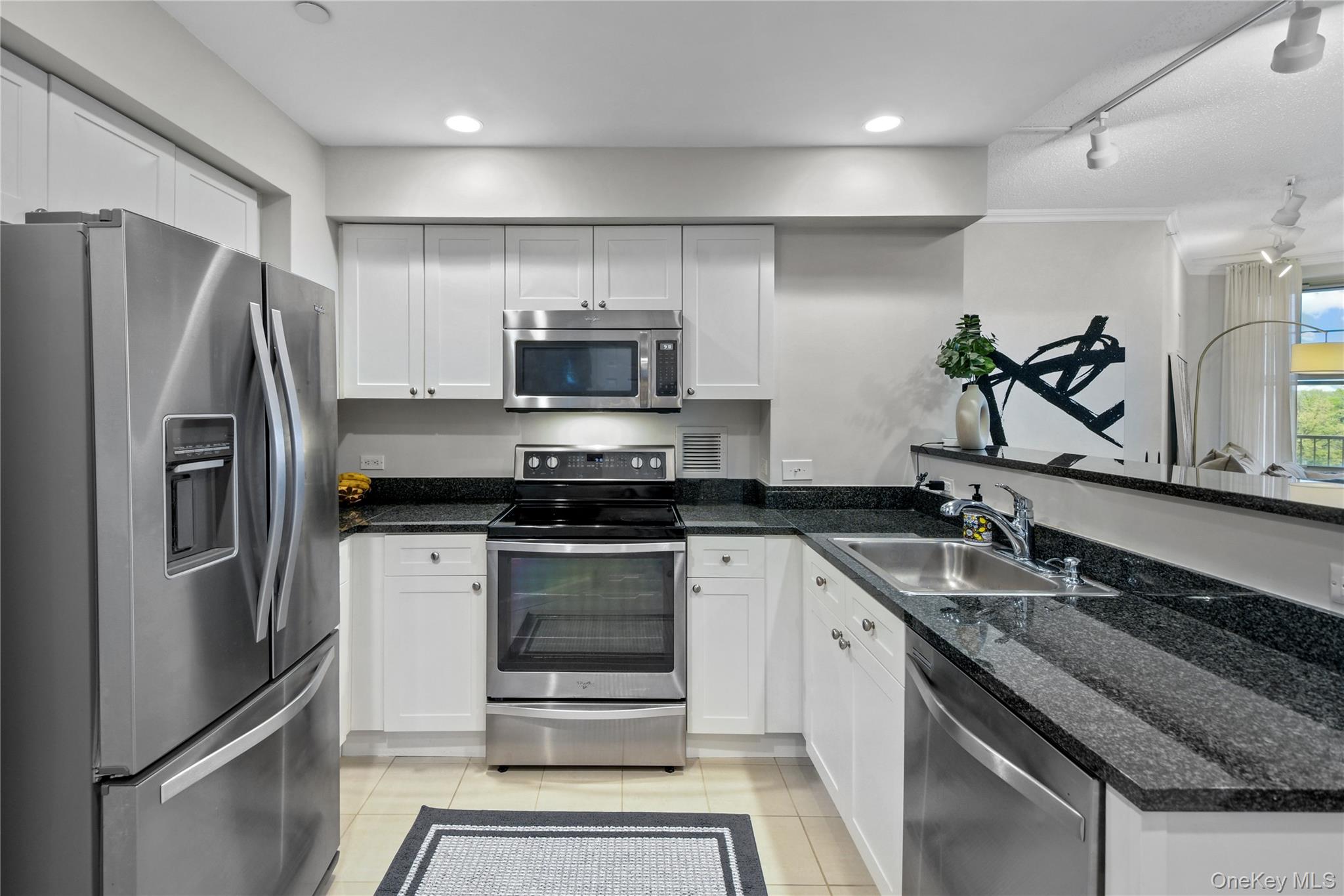 #9 photo, 300 Mamaroneck Avenue, 纽约州 White Plains , NY 10605