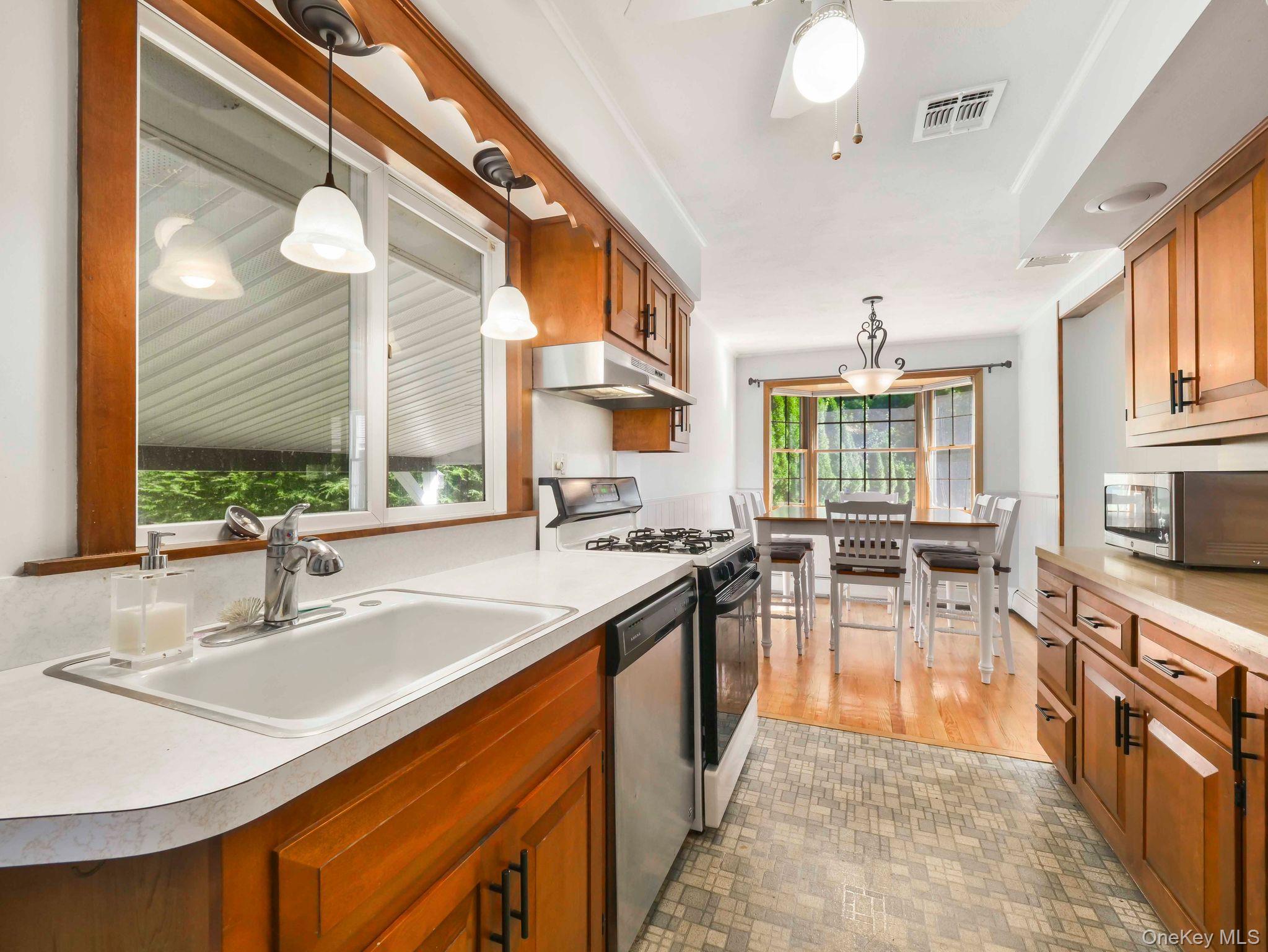 #16 photo, 33 Mountain Road, 纽约州 Tuxedo Park , NY 10987