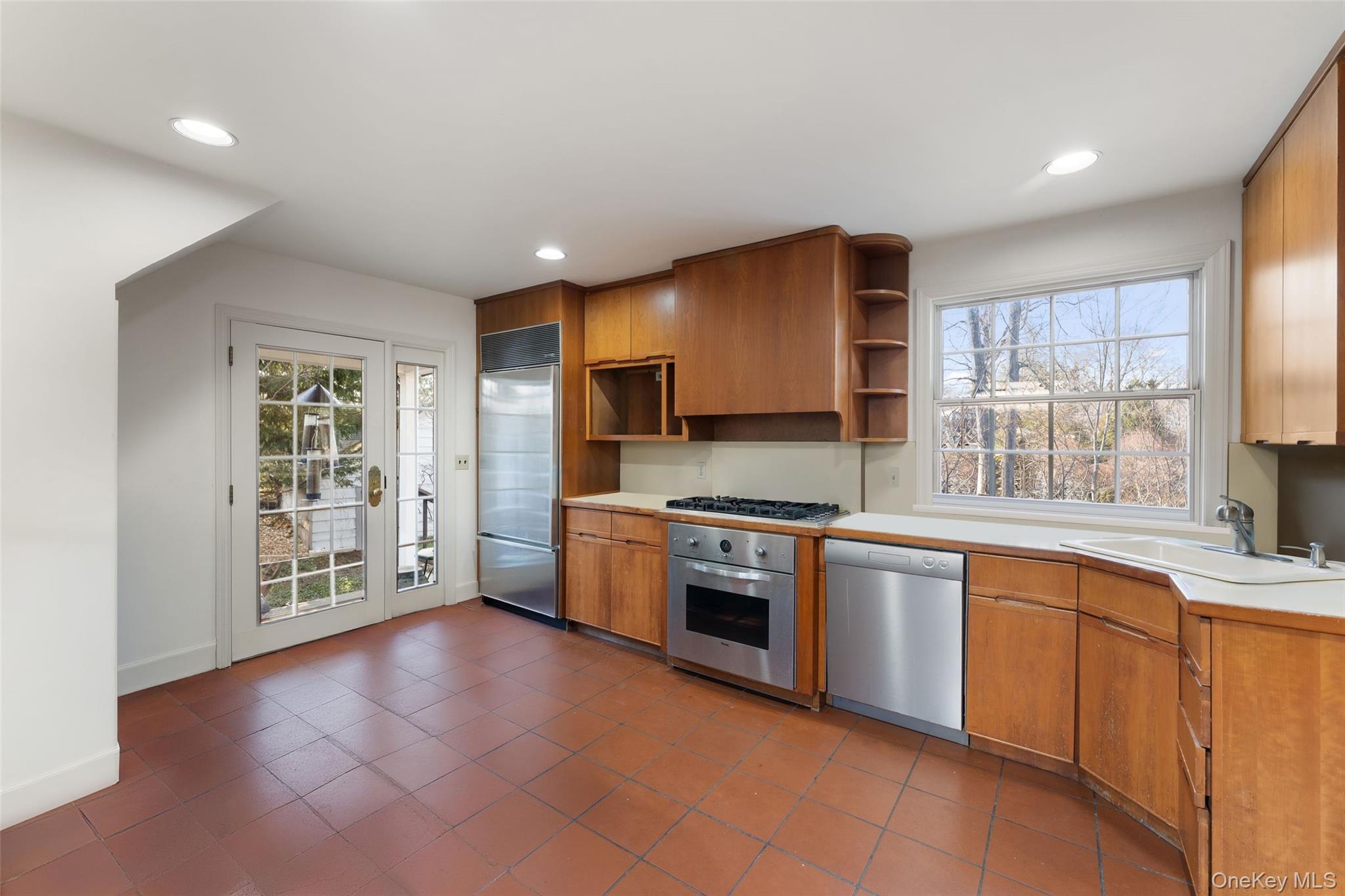 #10 photo, 2 Oakwood Place, Scarsdale , NY 10583