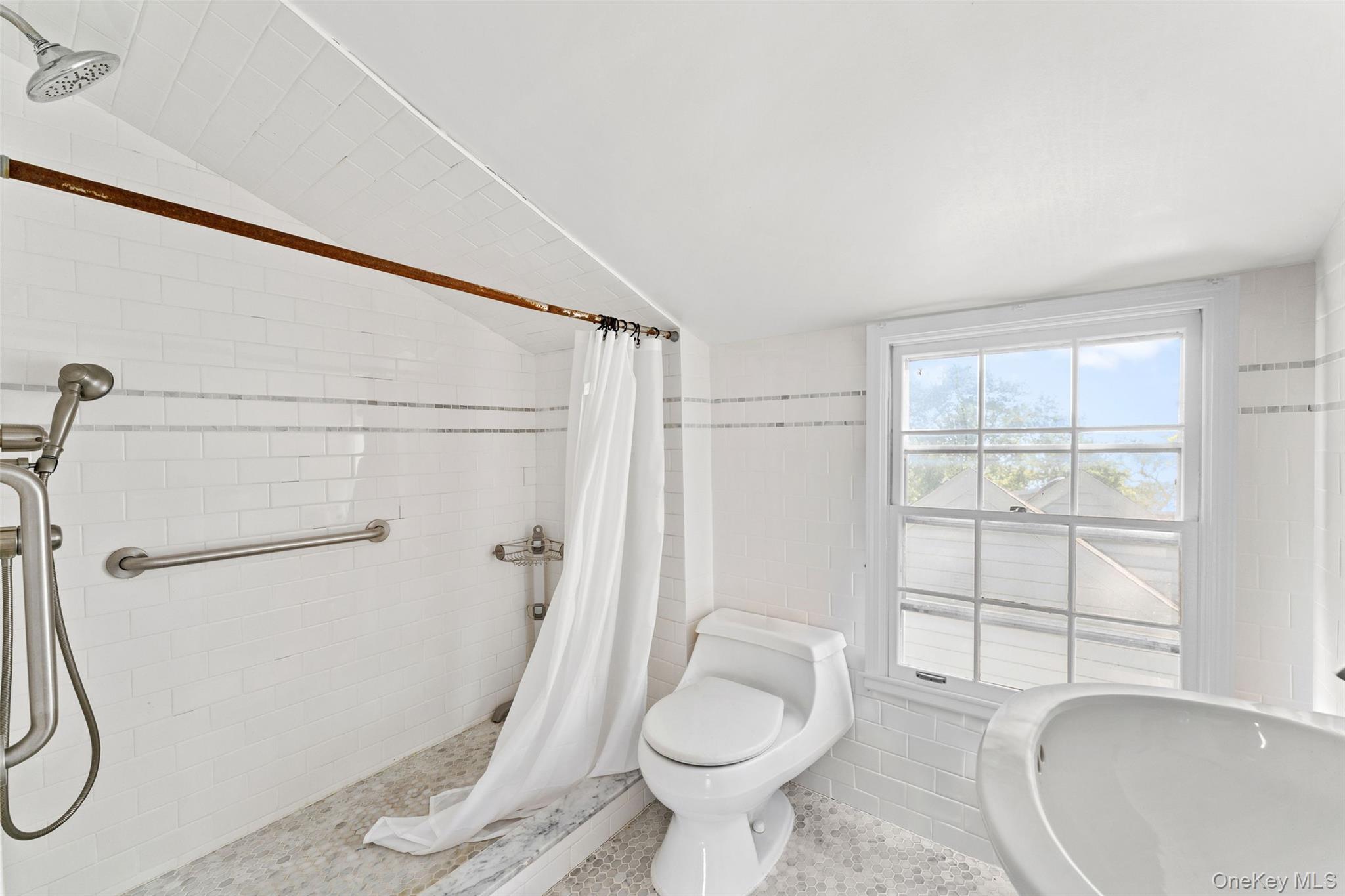 #15 photo, 2 Oakwood Place, Scarsdale , NY 10583